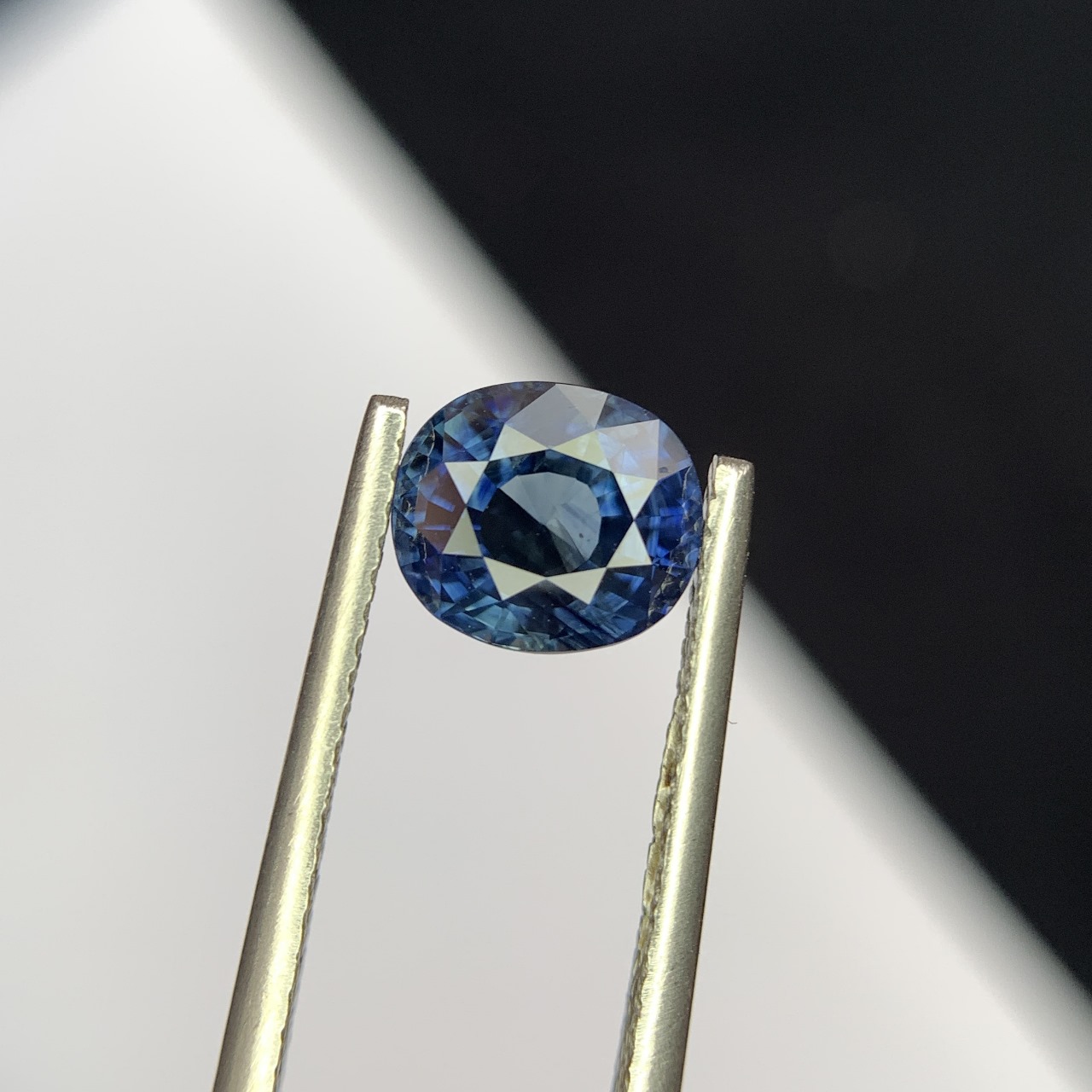 2.14 CT Natural Blue Sapphire Brilliant Cut Oval Shape Loose Gemstone