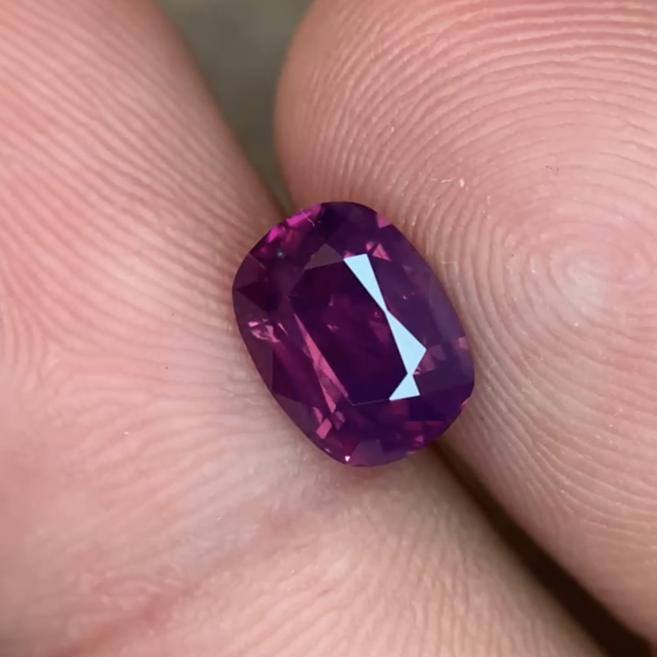GIA Certified  2.98 CT Natural Pinkish Purple Sapphire Cushion Shape Loose Gemstone from Kashmir Pakistan