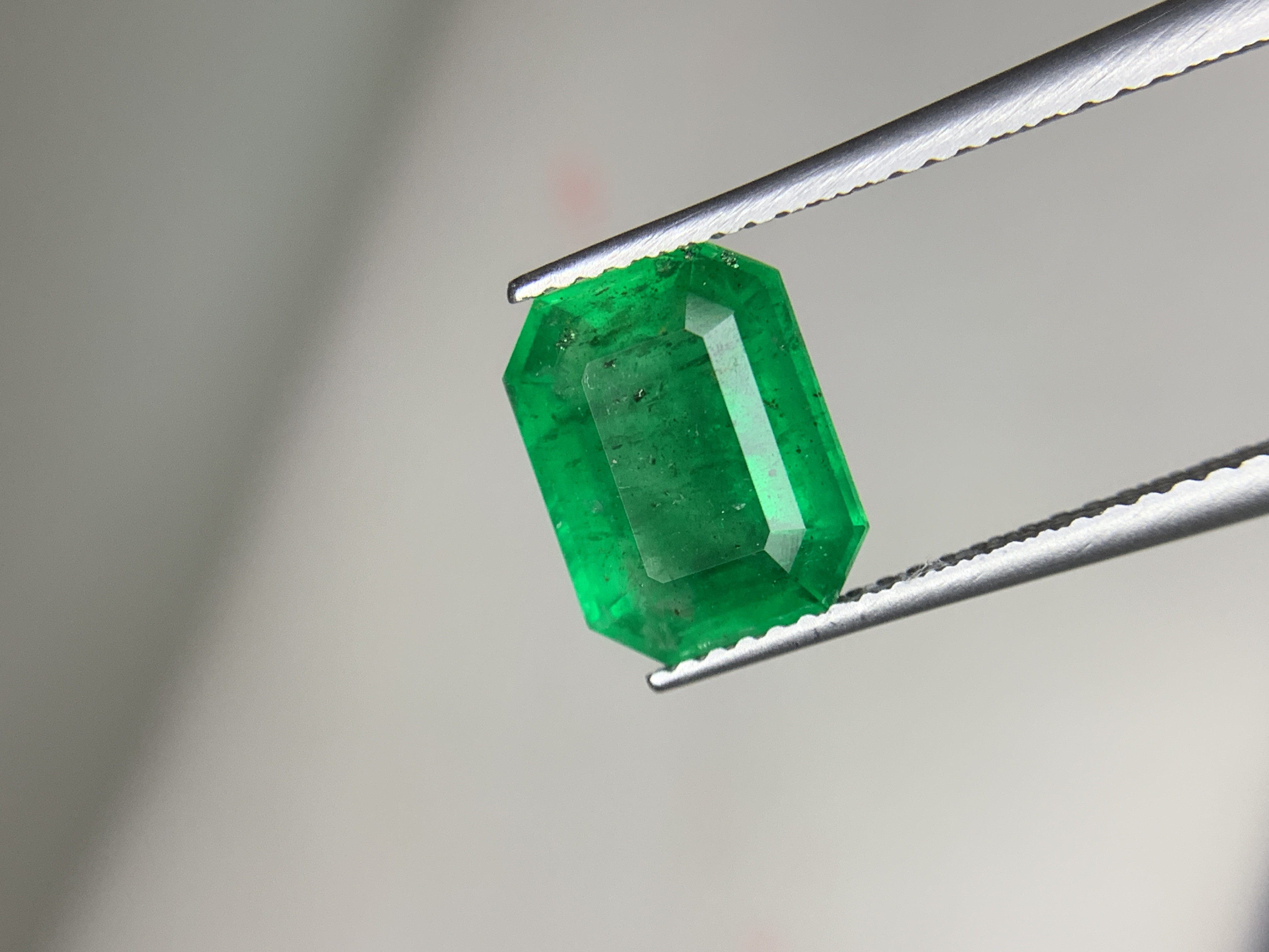 LOTUS Certified 2.65 CT Natural Vivid Greem Emerald Octagon Shape Loose Gemstone