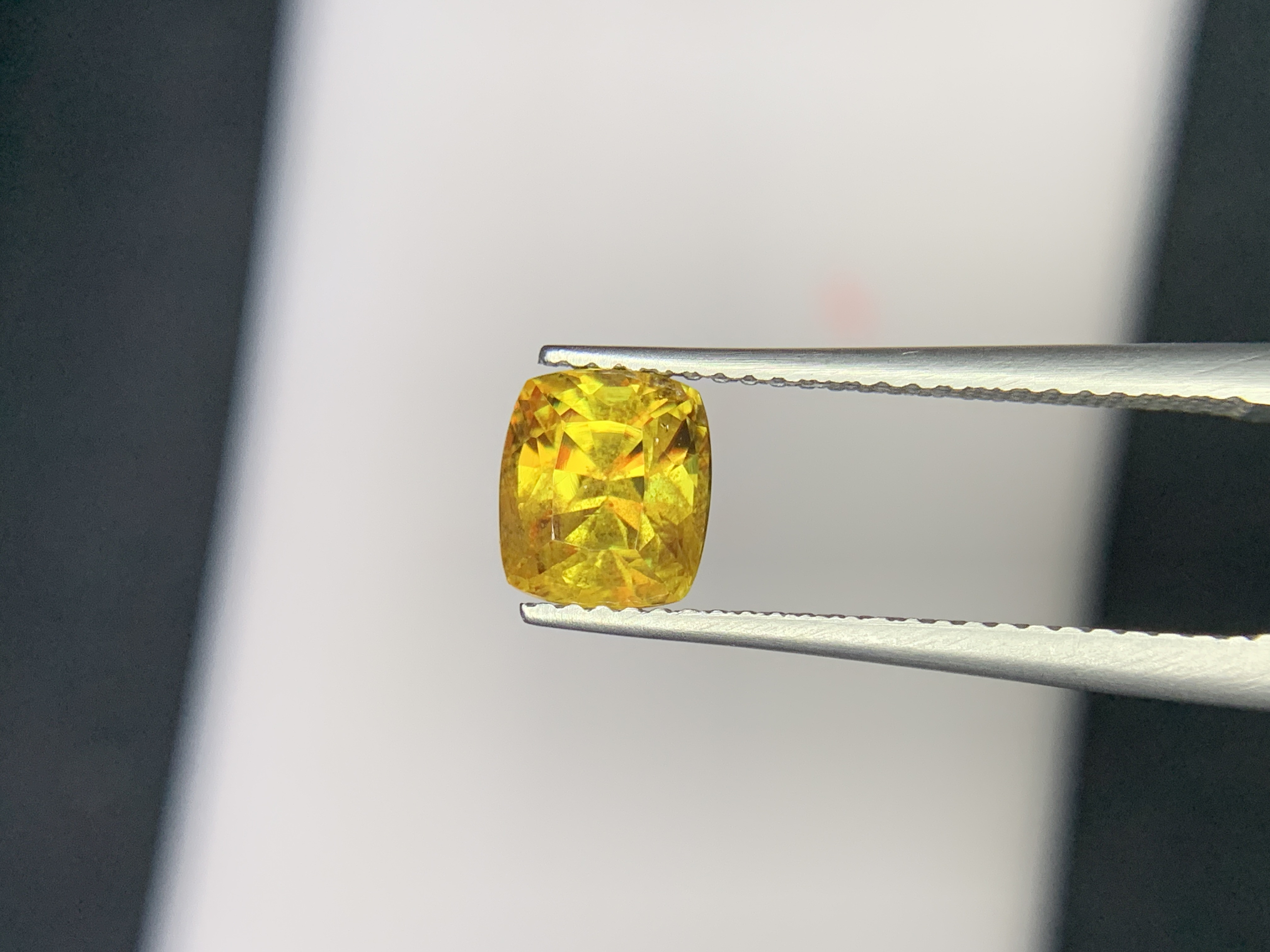 1.85 Ct Natural Sphene/Titanite Cushion Shape Loose Gemstone