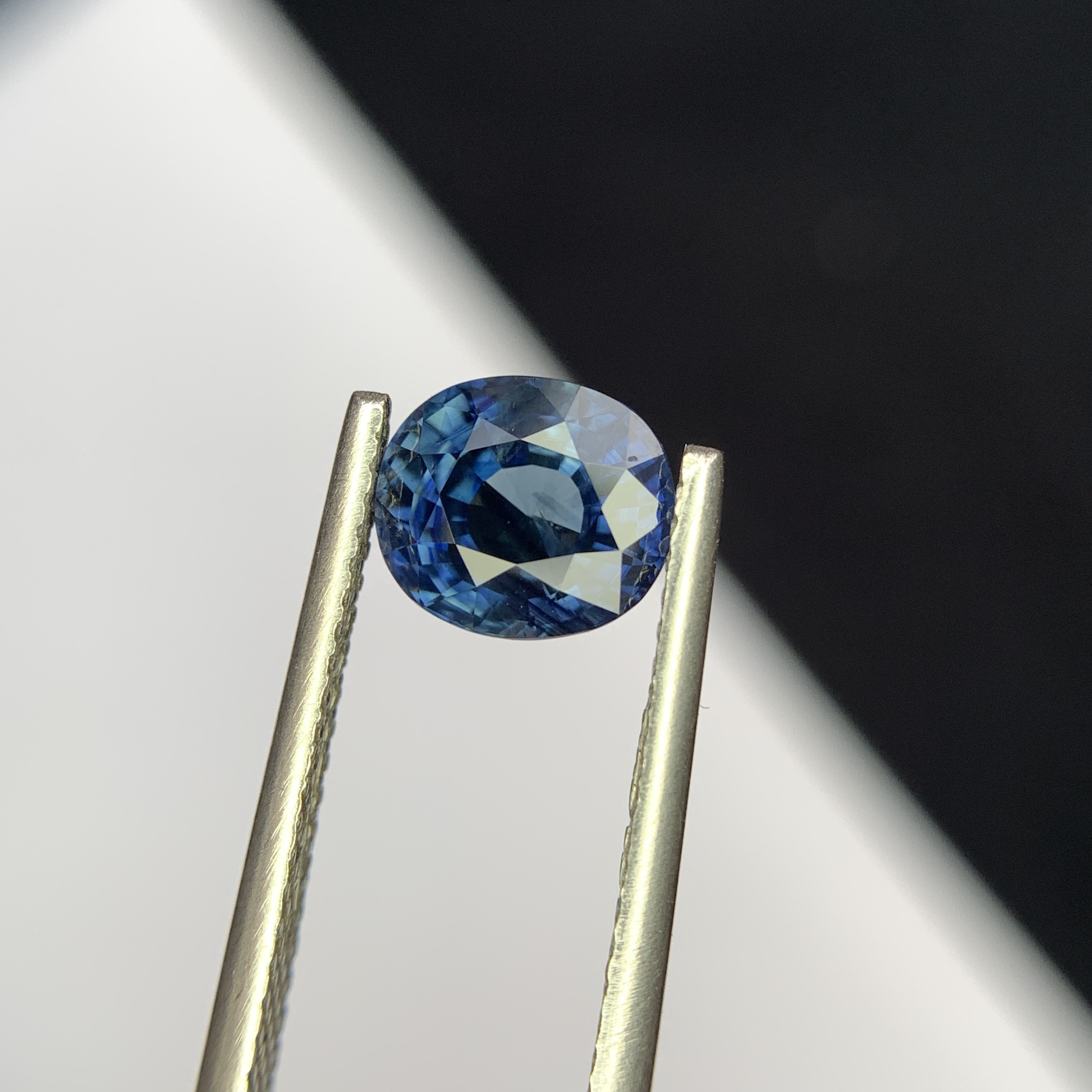 2.14 CT Natural Blue Sapphire Brilliant Cut Oval Shape Loose Gemstone