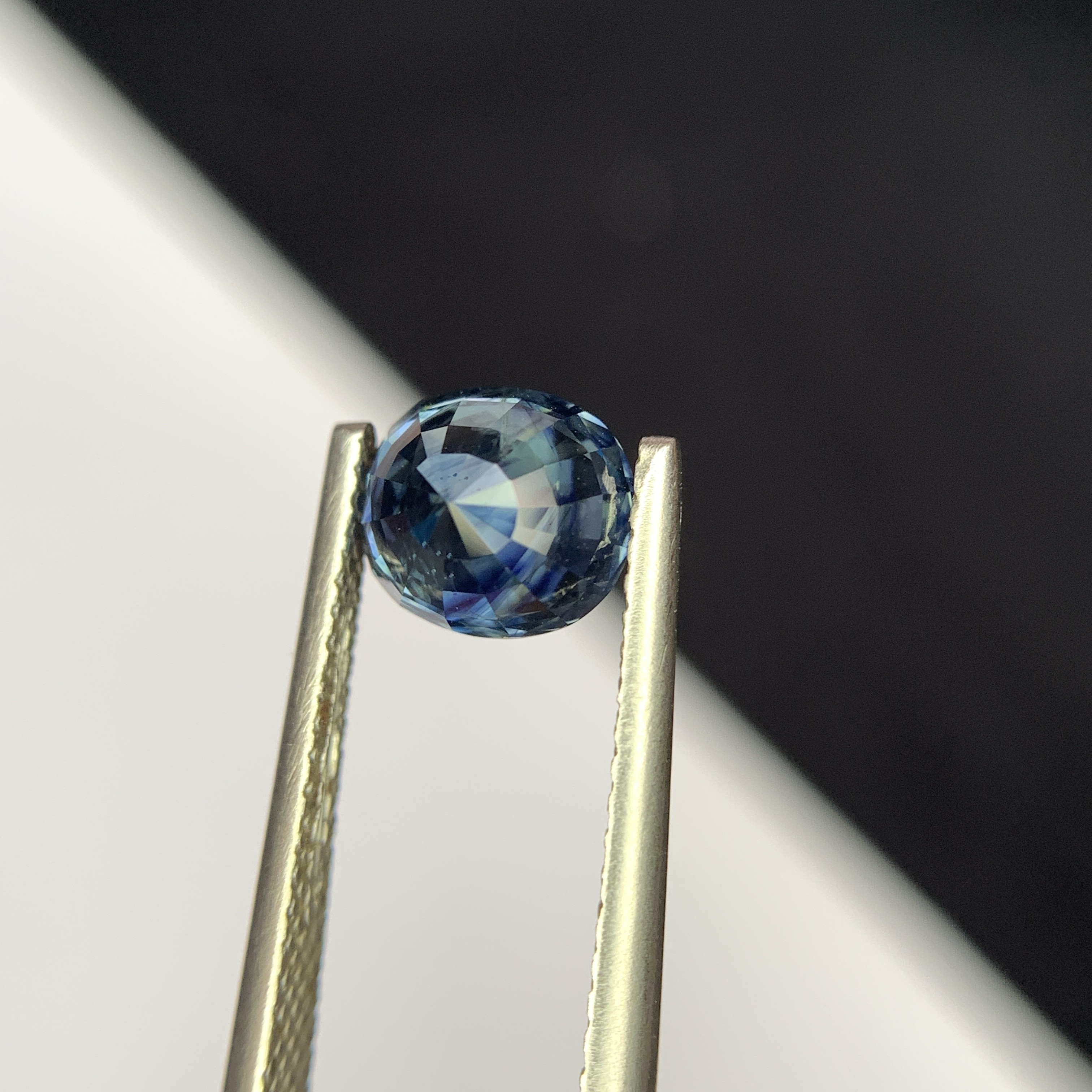 2.14 CT Natural Blue Sapphire Brilliant Cut Oval Shape Loose Gemstone