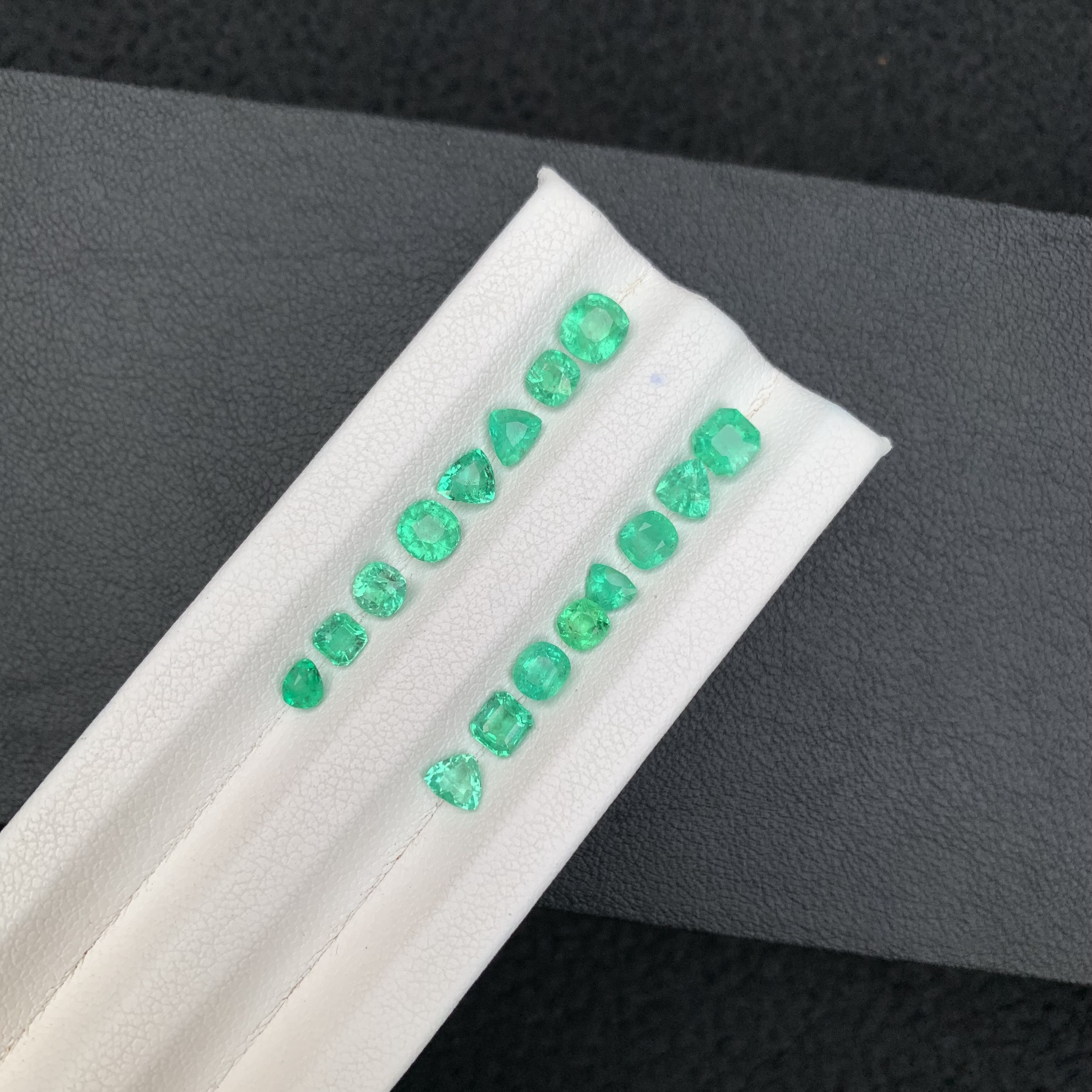 4.97 CT Natural Panjshir Emerald Lot Jewellery Size