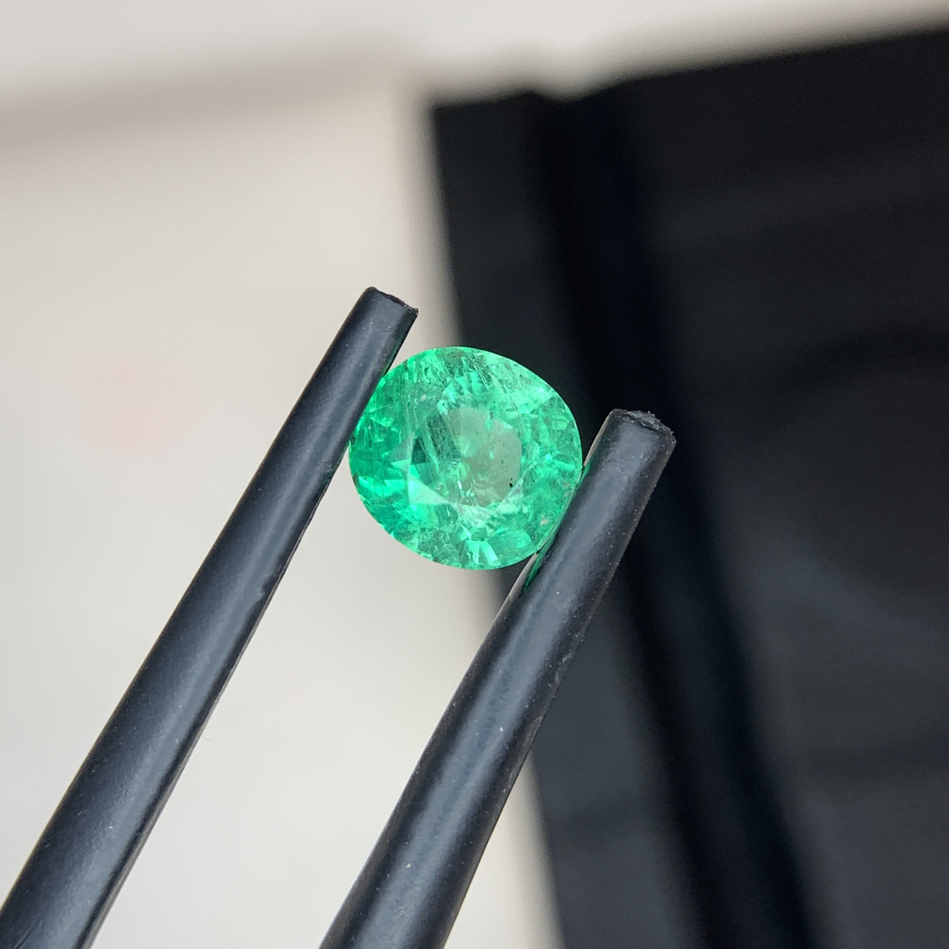 1.06 Ct Natural Panjshir Emerald Oval Shape Loose Gemstone