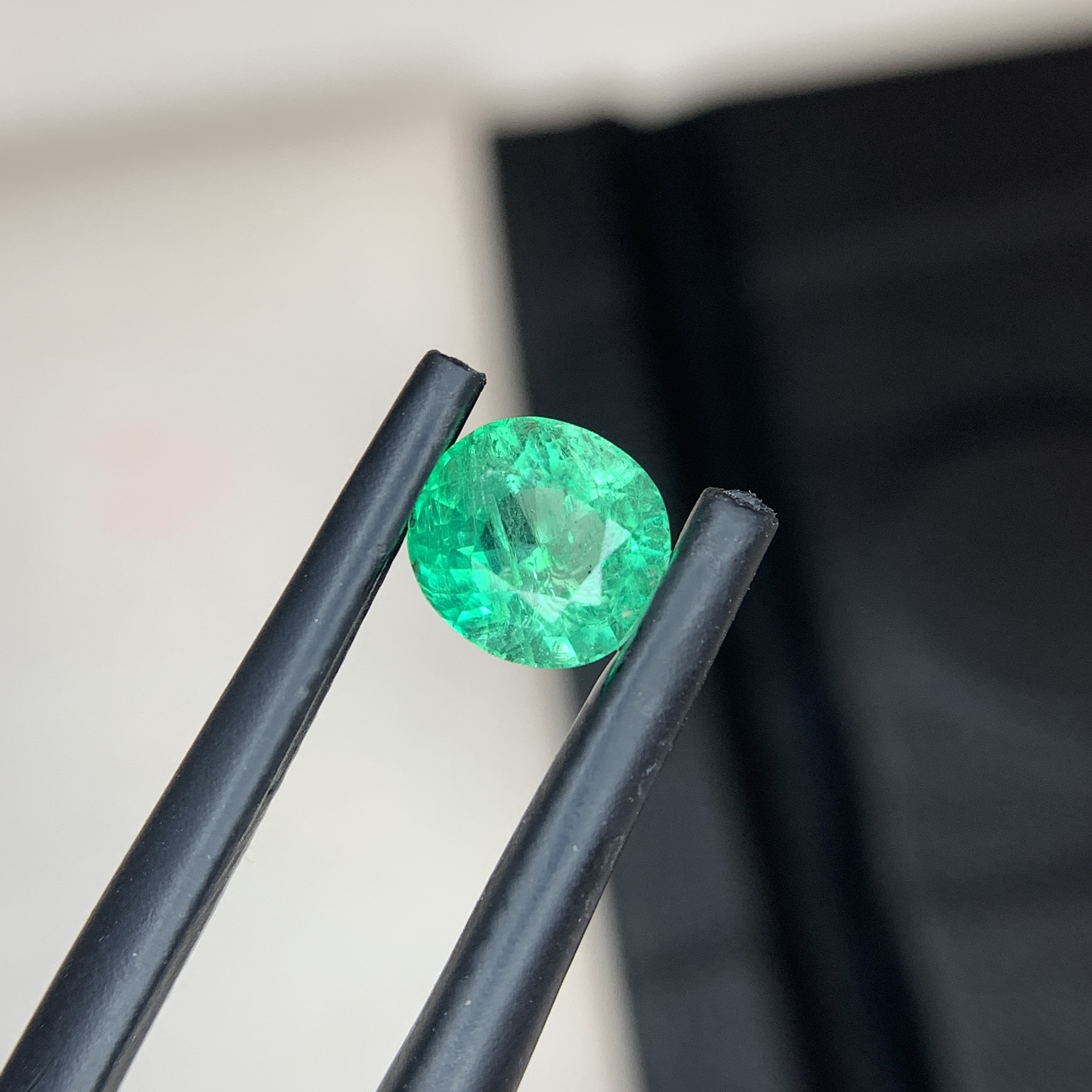 1.06 Ct Natural Panjshir Emerald Oval Shape Loose Gemstone