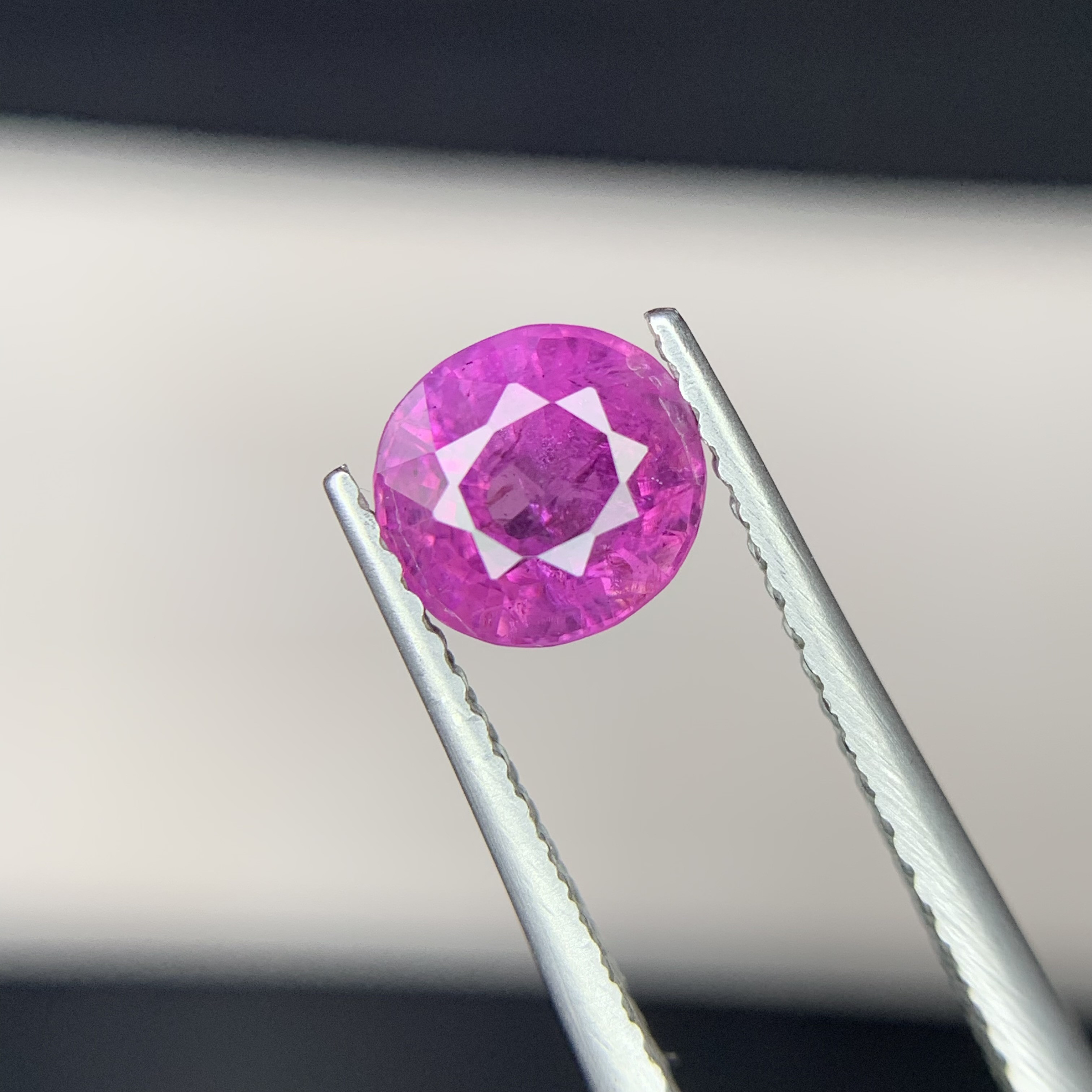 1.27 Ct Natural Corundum Purplish Pink Kashmir Sapphire Oval Shape