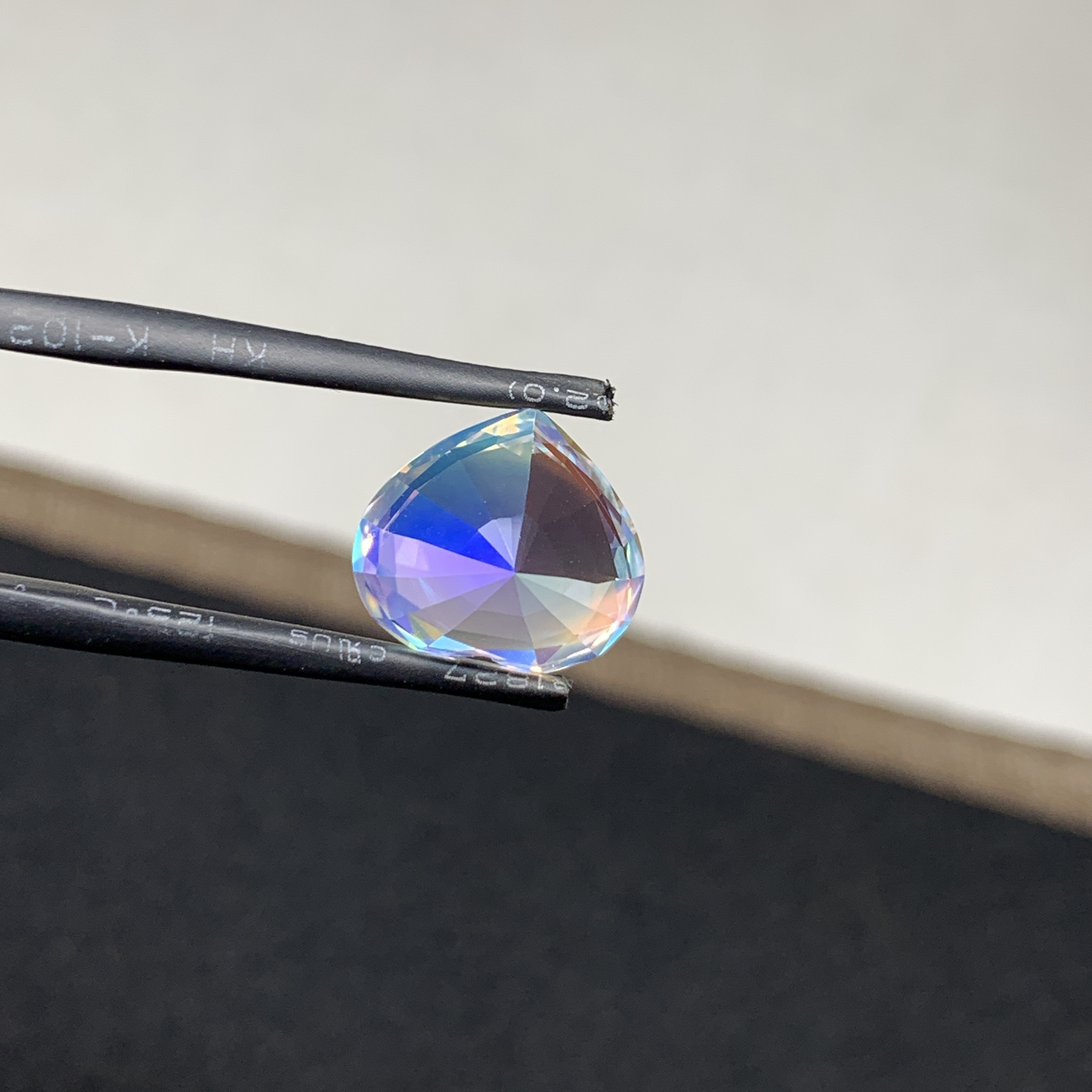 6.14 CT Natural Rainbow Moonstone Heart Shape Loose Gemstone