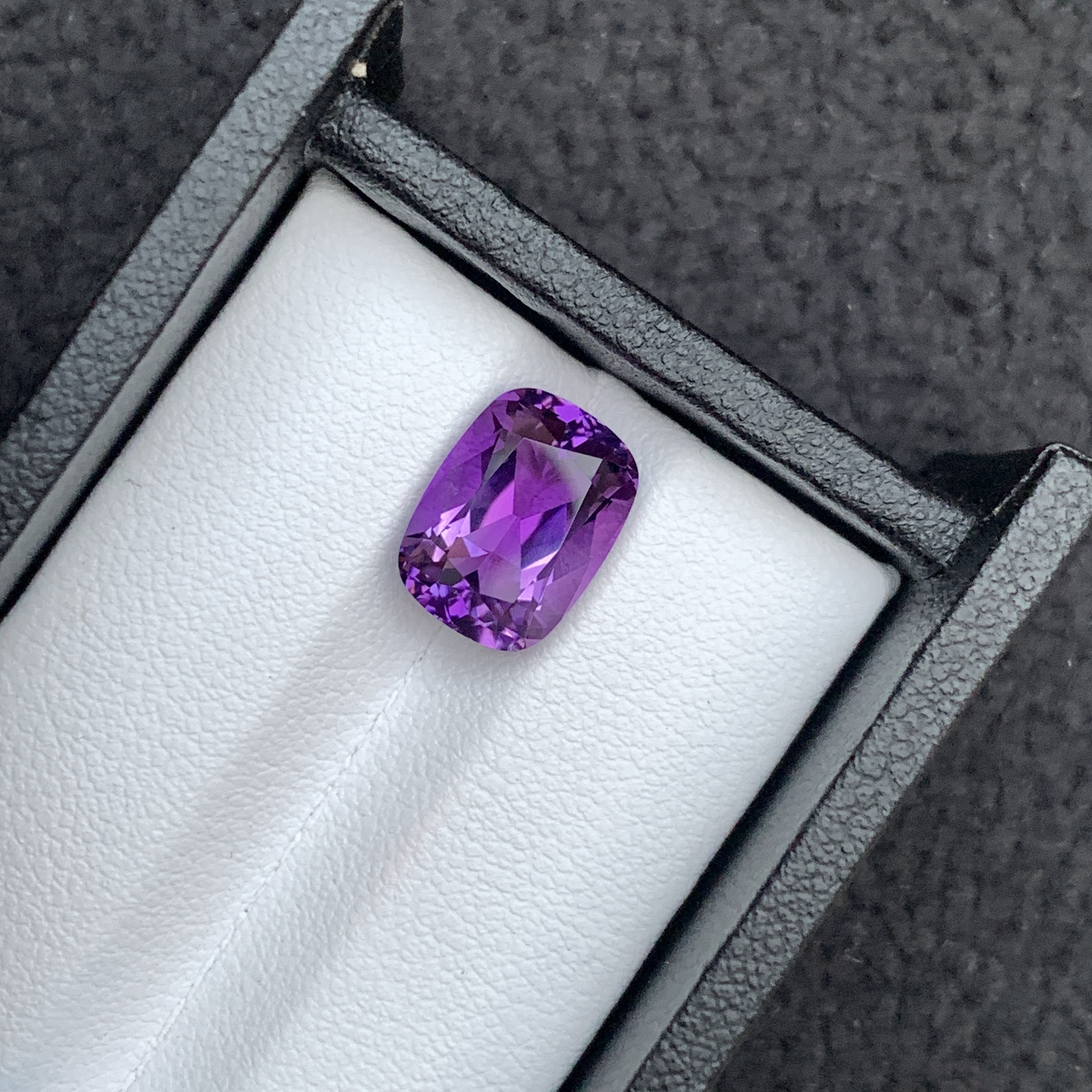 4.92 CT Natural Purple Amethyst Cushion Shape