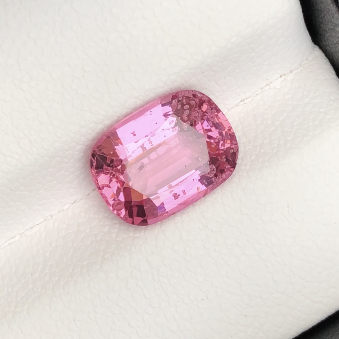Natural Vivid Pink Spinel 2.45 Carat Faceted Cushion Shape Loose Gemstone For Jewelry
