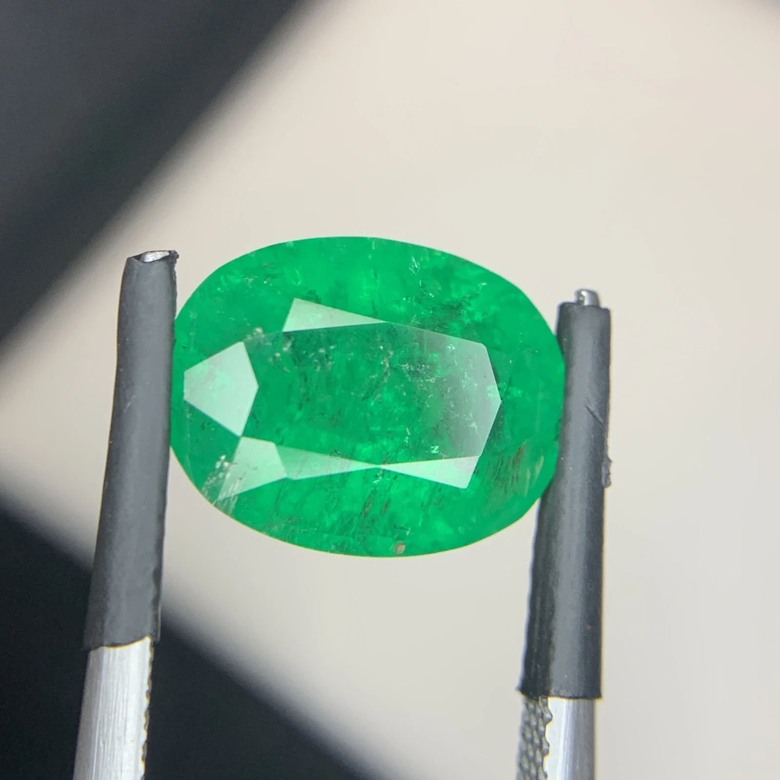 Natural 4.70 Carat Vivid Green Emerald Zambia Faceted Loose Gemstone