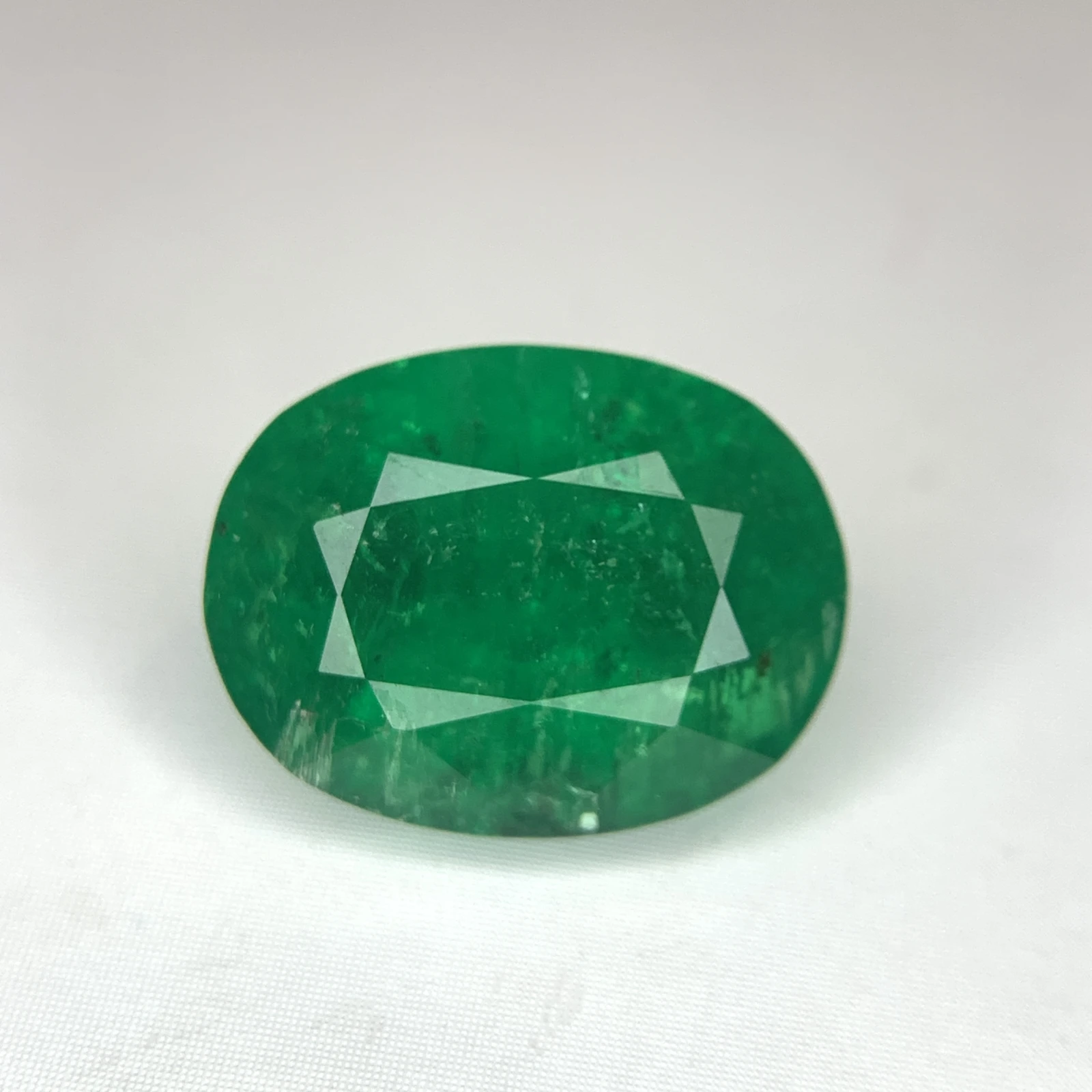 Natural 4.70 Carat Vivid Green Emerald Zambia Faceted Loose Gemstone
