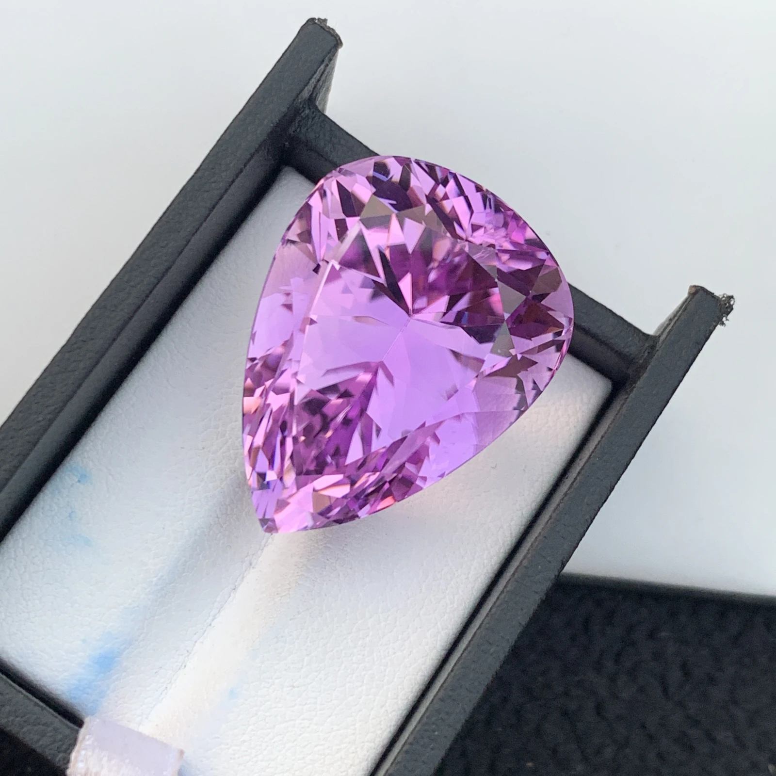 94.75ct Natural Pink Kunzite Pear Shape Loose Gemstone from Afghanistan