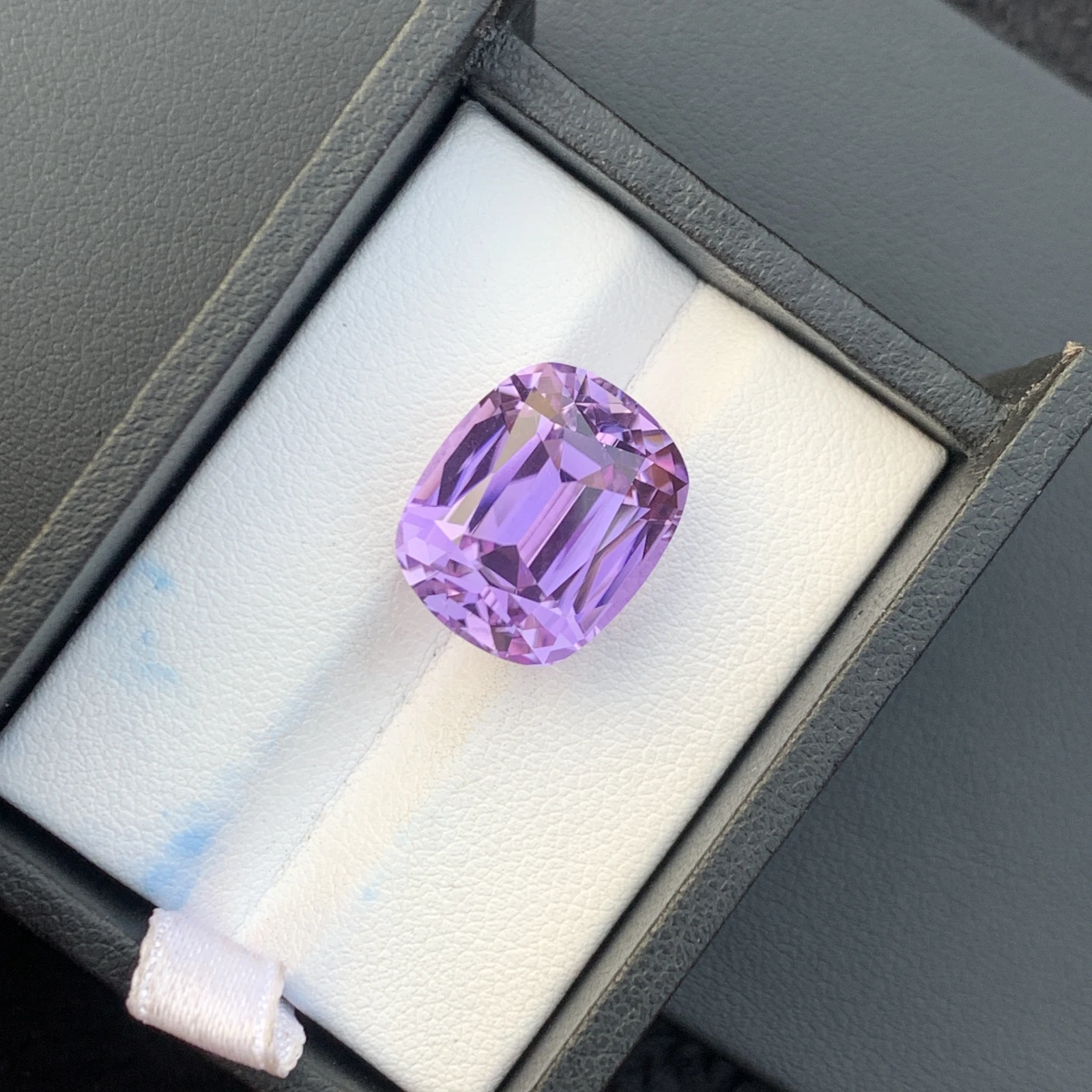 18.75ct Natural Unheated Purple Kunzite Cushion Shape Loose Gemstone from Afghanistan