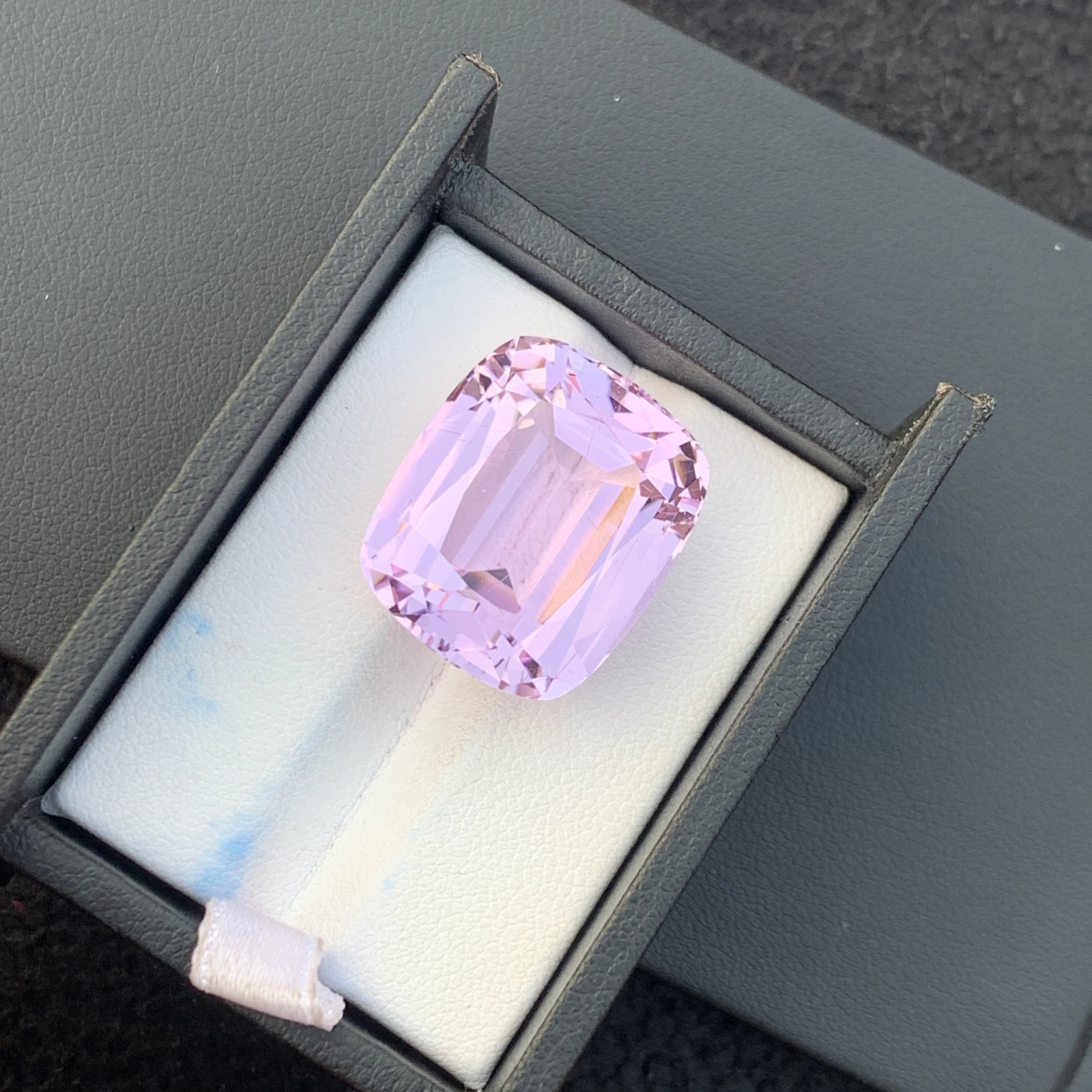 41.85 ct Natural Pink Kunzitw Cushion Shape Loose Gemstone from Afghanistan