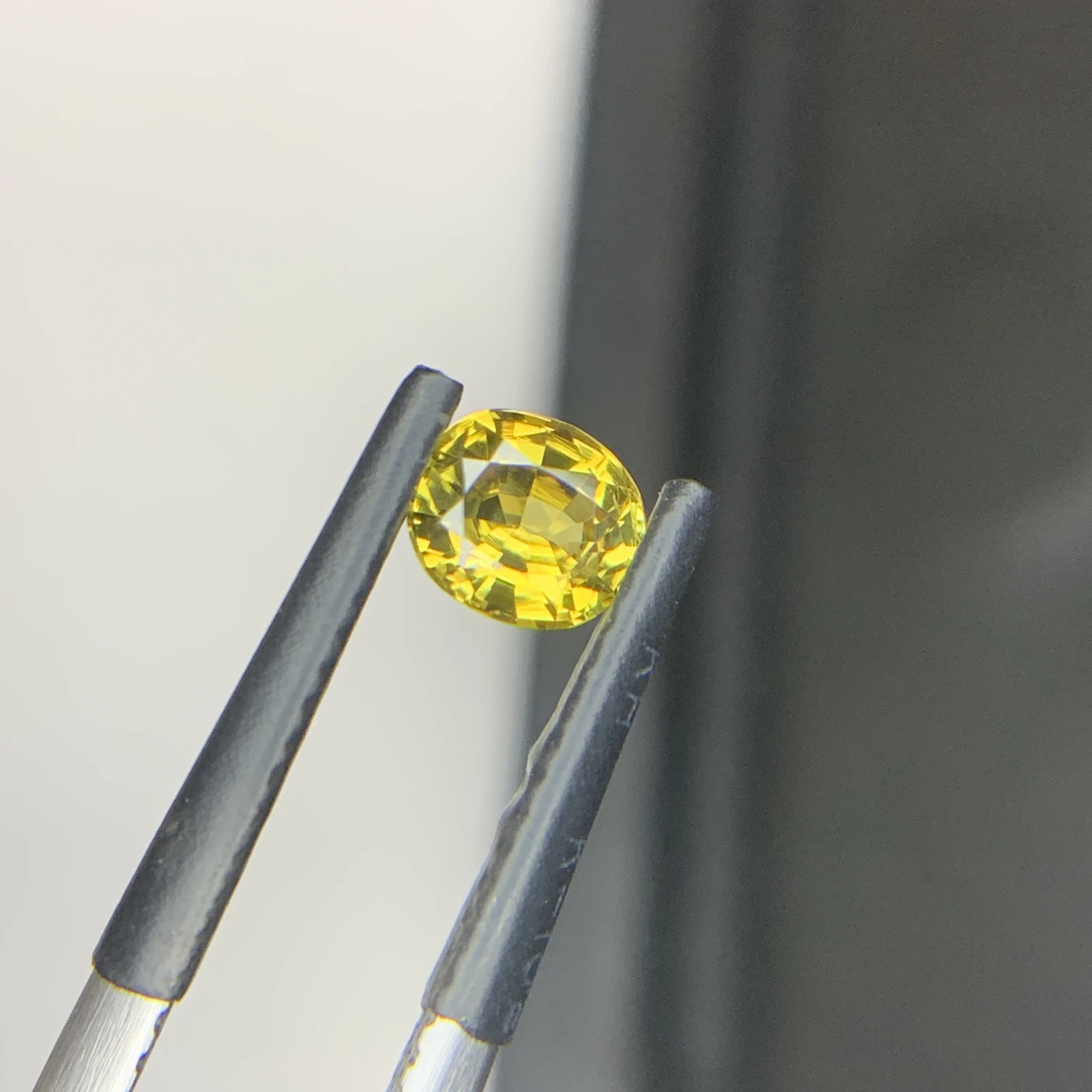 IGI Certified 0.72ct Natural Brownish Yellow Chrysoberyl Oval Shape Loose Gemstone