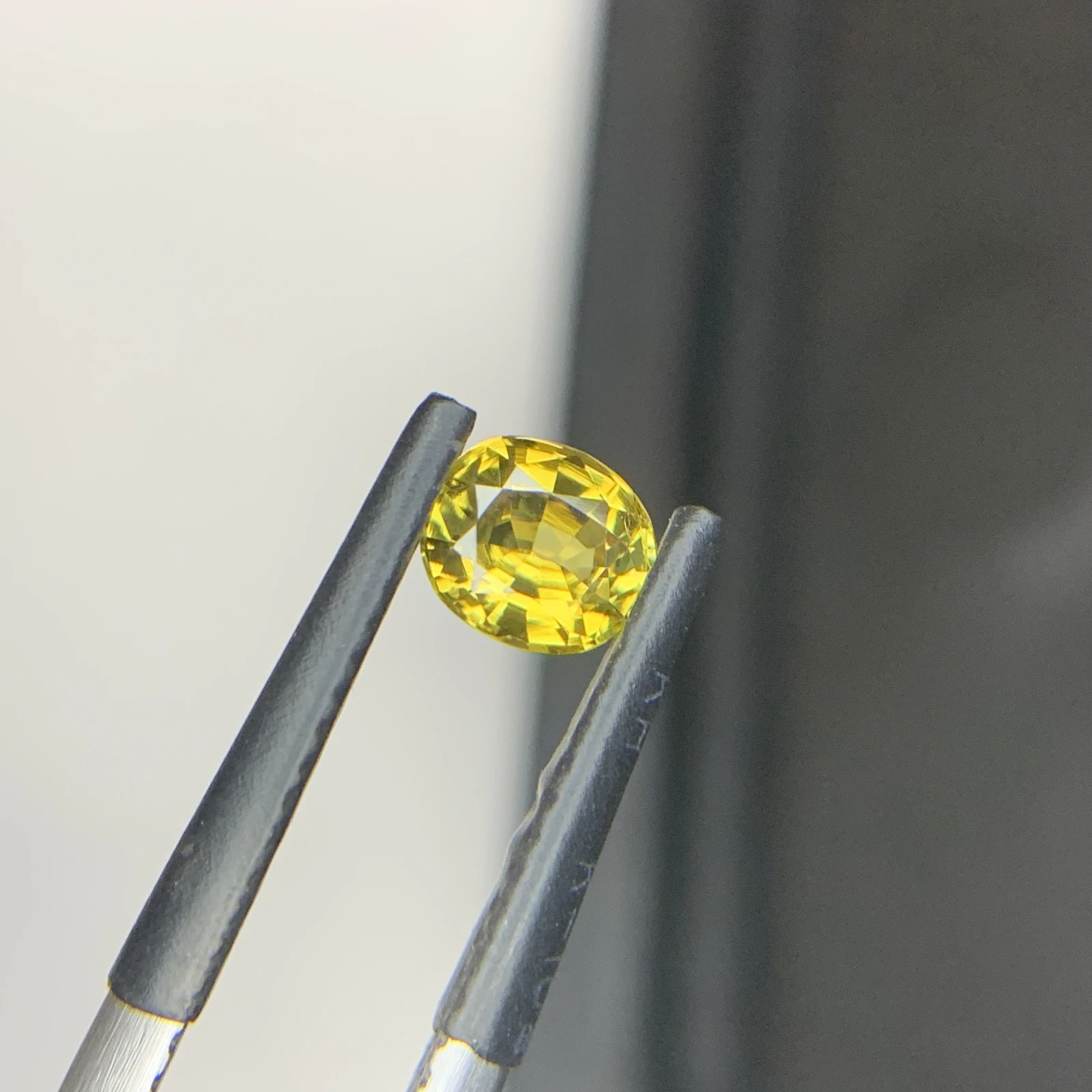 IGI Certified 0.72ct Natural Brownish Yellow Chrysoberyl Oval Shape Loose Gemstone