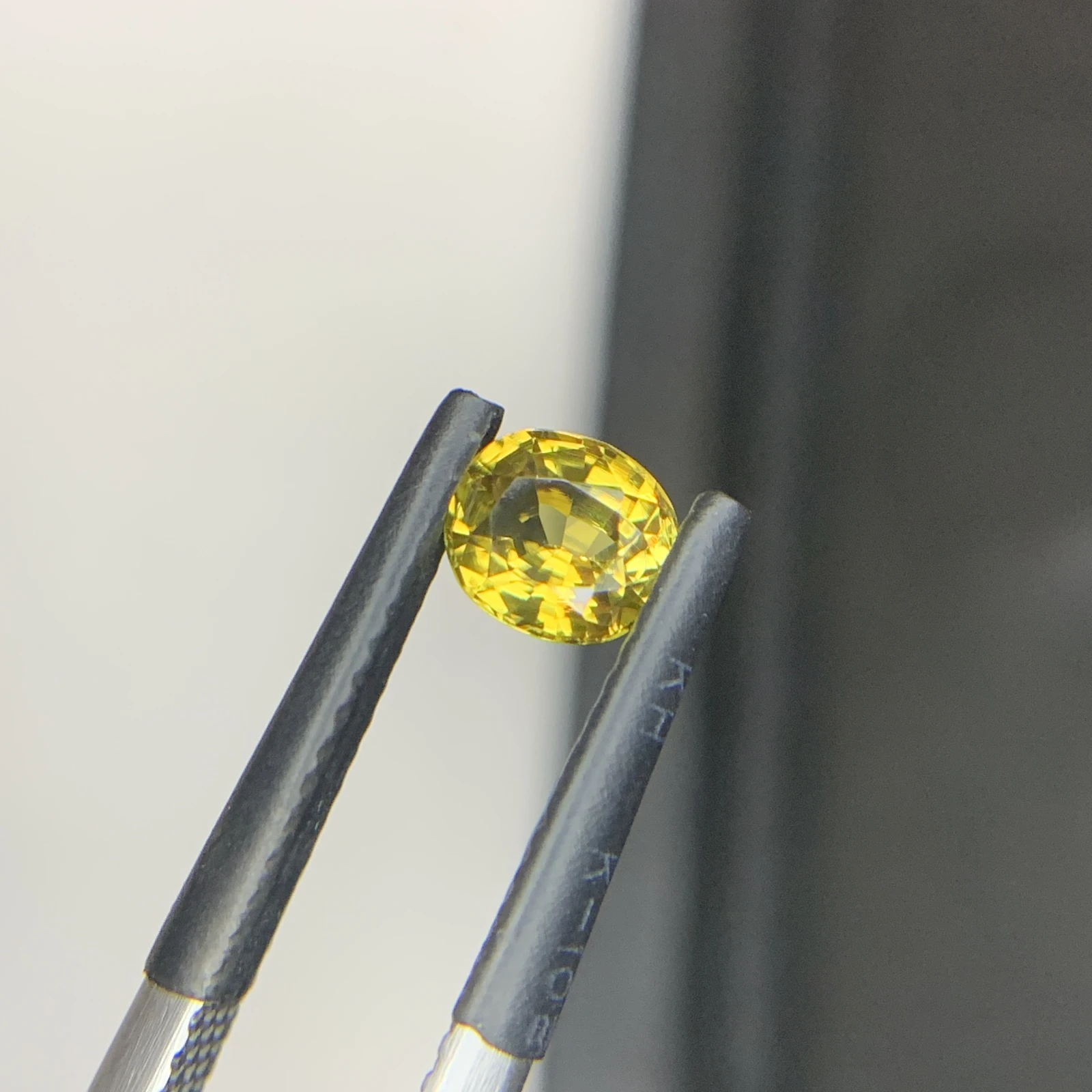 IGI Certified 0.72ct Natural Brownish Yellow Chrysoberyl Oval Shape Loose Gemstone