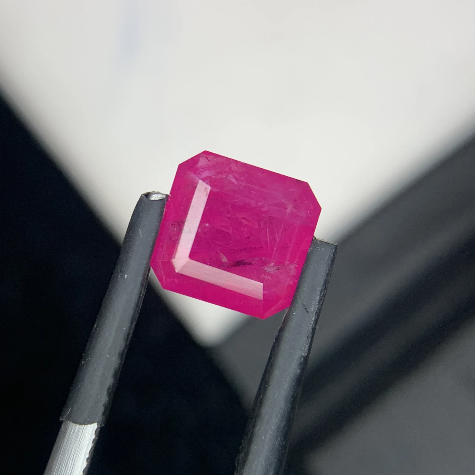 Natural Ruby 3.01 Carat Square Emerald Cut IGI Certified Loose Gemstone For Jewelry