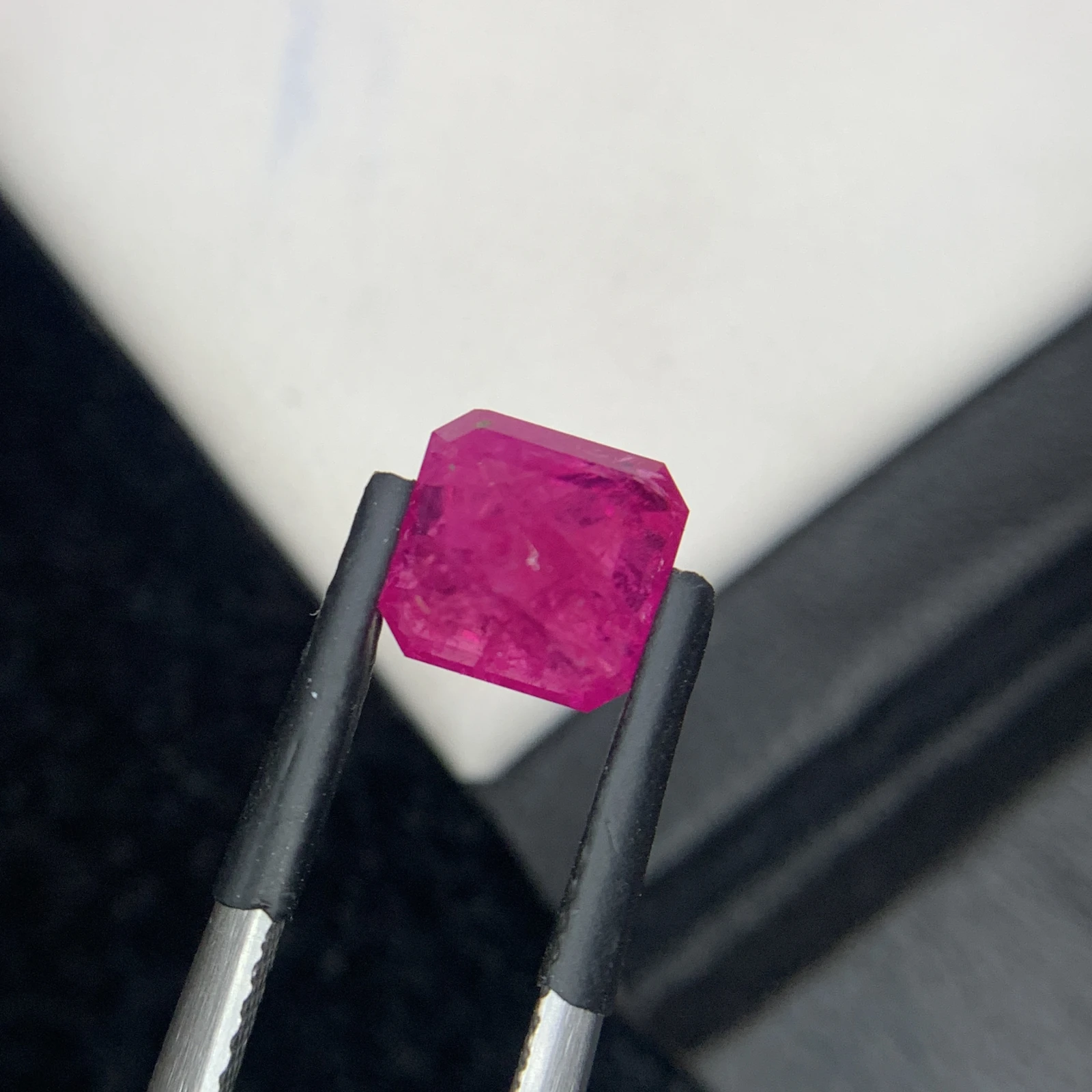 Natural Ruby 3.01 Carat Square Emerald Cut IGI Certified Loose Gemstone For Jewelry