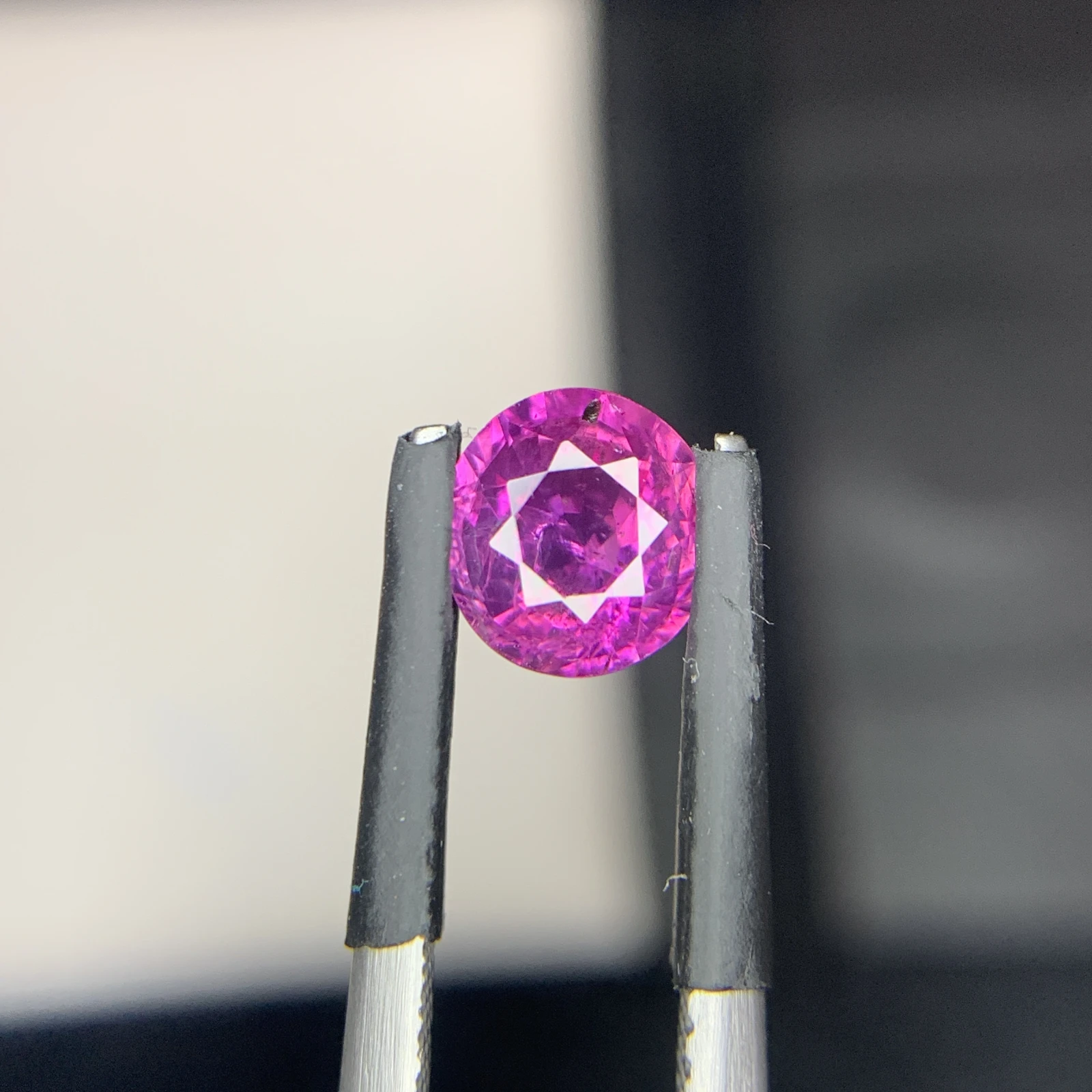 1.35 ct Natural Kashmir Pinkish Purple Sapphire Oval Shape Loose Gemstone from Pakistan