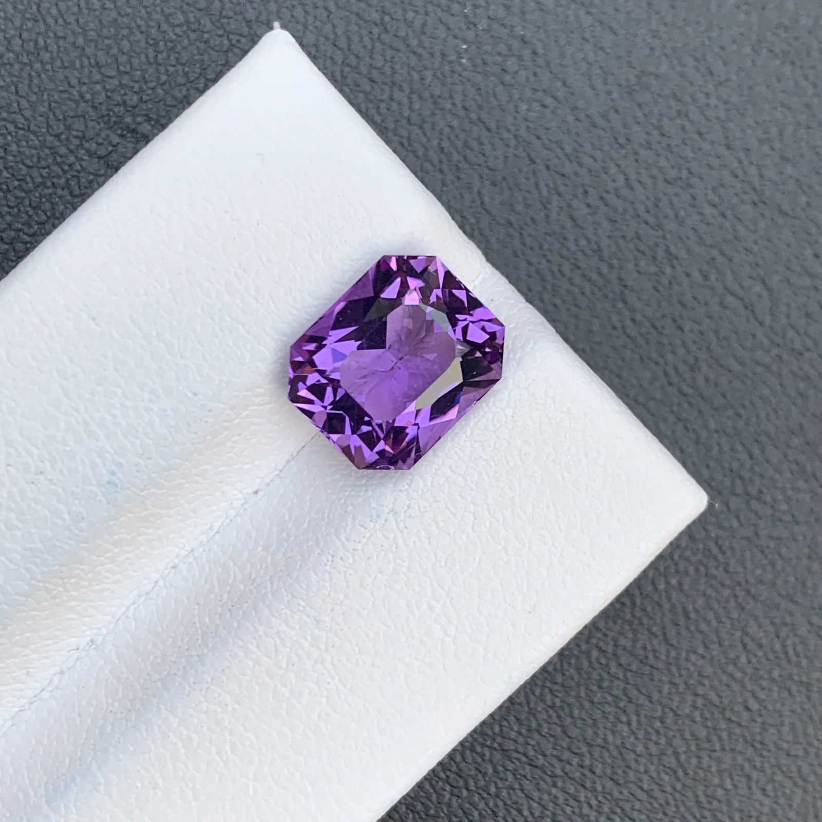 3.78 ct Natural Purple Amethyst Octagon Shape Loose Gemstone