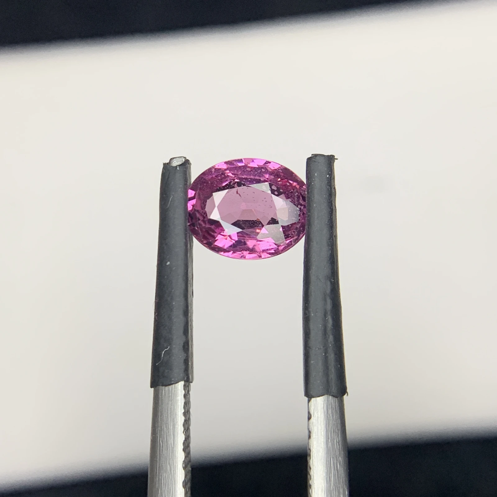 0.84 carat Natural Pink Kashmir Sapphire Oval Shape Loose Gemstone from Pakistan