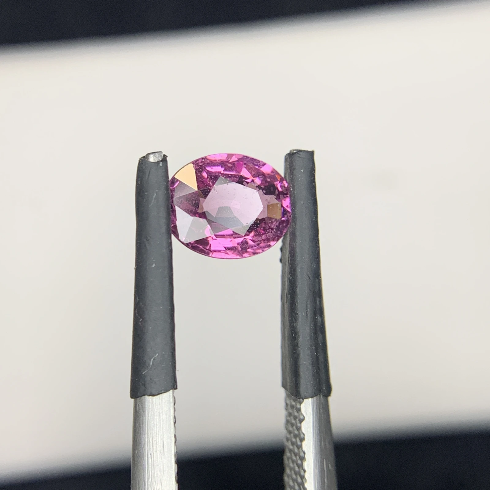 0.84 carat Natural Pink Kashmir Sapphire Oval Shape Loose Gemstone from Pakistan