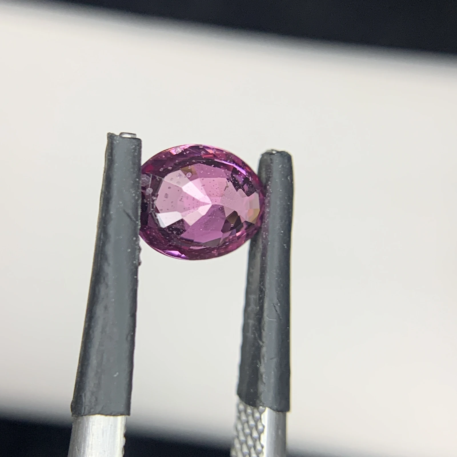 0.84 carat Natural Pink Kashmir Sapphire Oval Shape Loose Gemstone from Pakistan