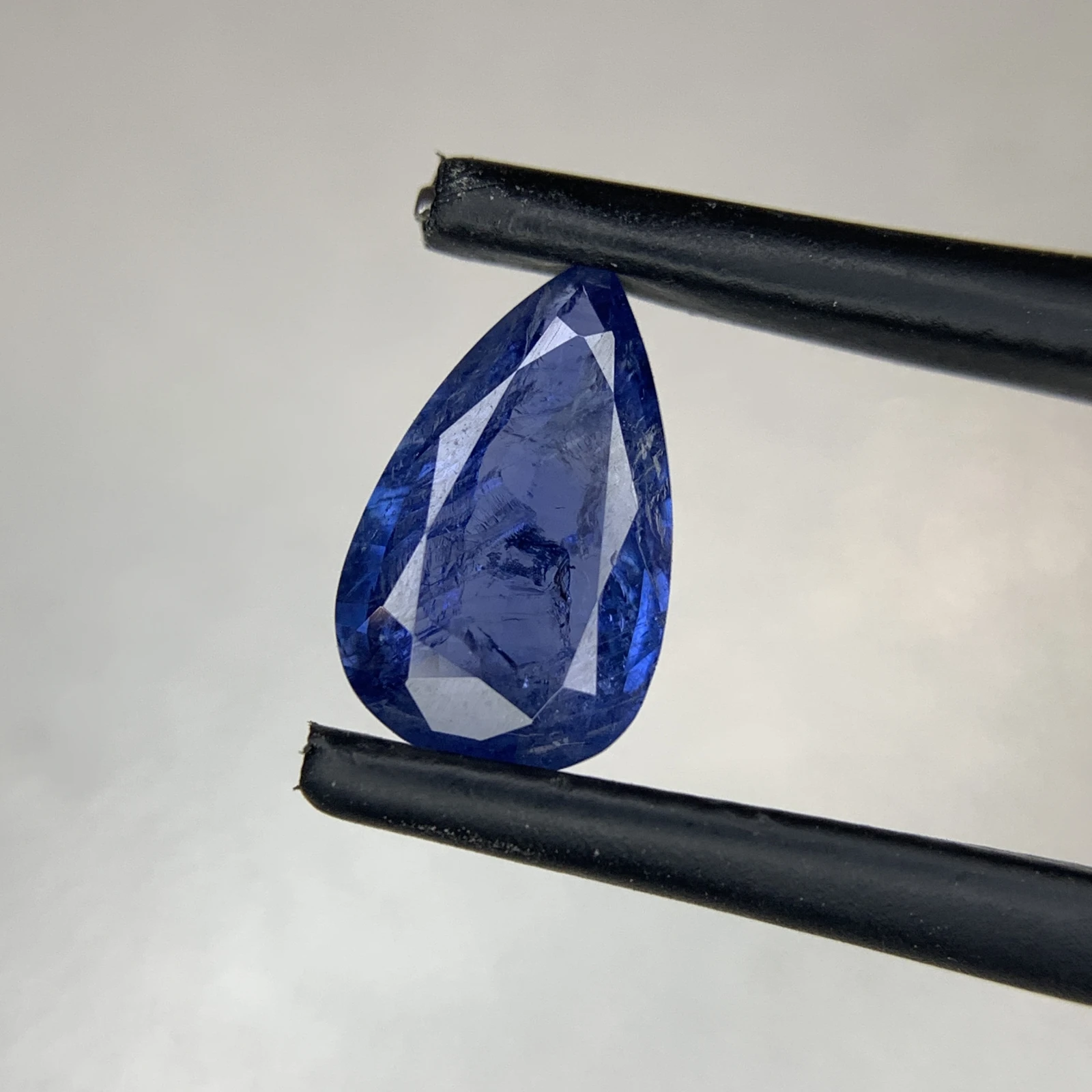 GIA Certified 1.75 Carat Natural Kashmir Blue Sapphire Pear Shape Loose Gemstone from Pakistan