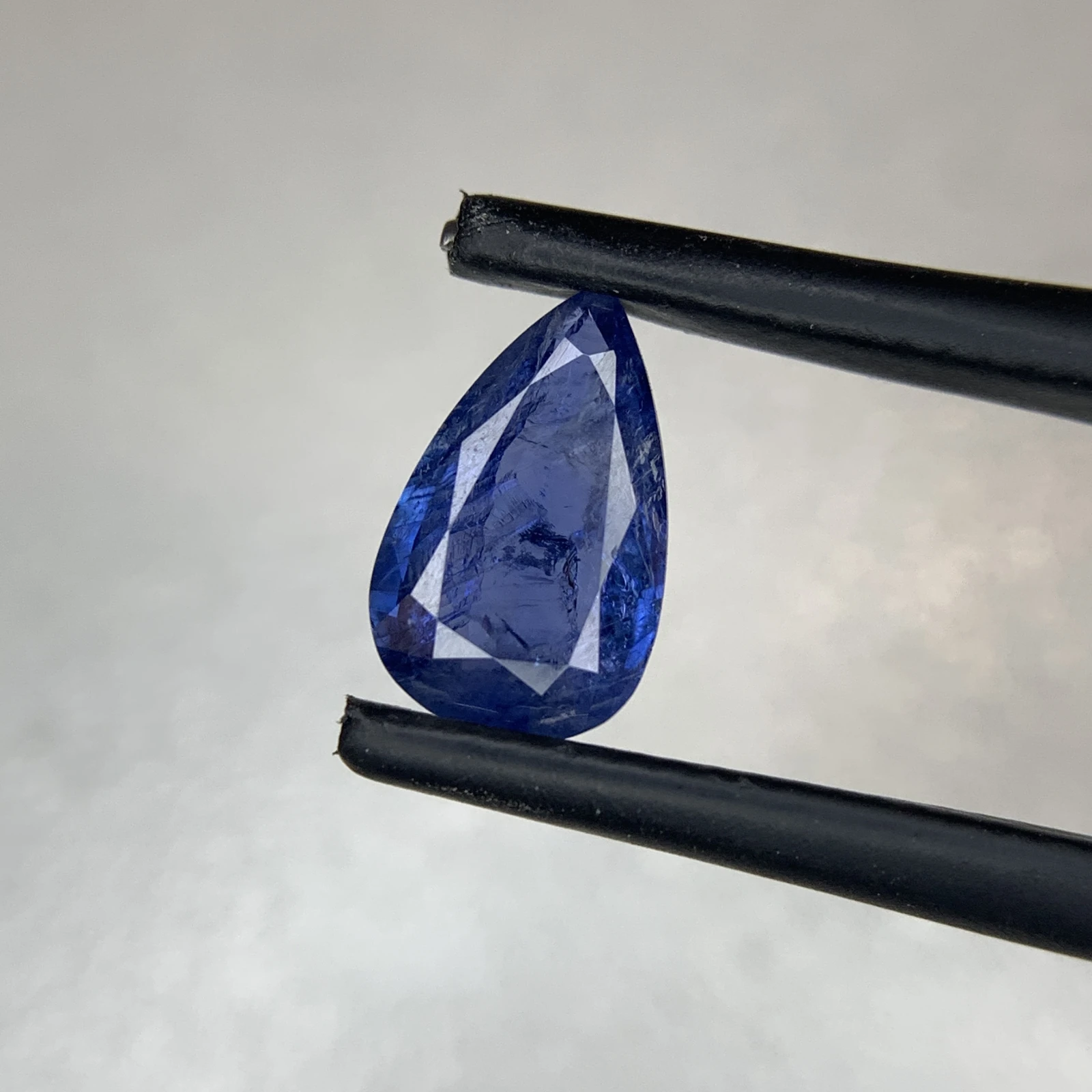 GIA Certified 1.75 Carat Natural Kashmir Blue Sapphire Pear Shape Loose Gemstone from Pakistan