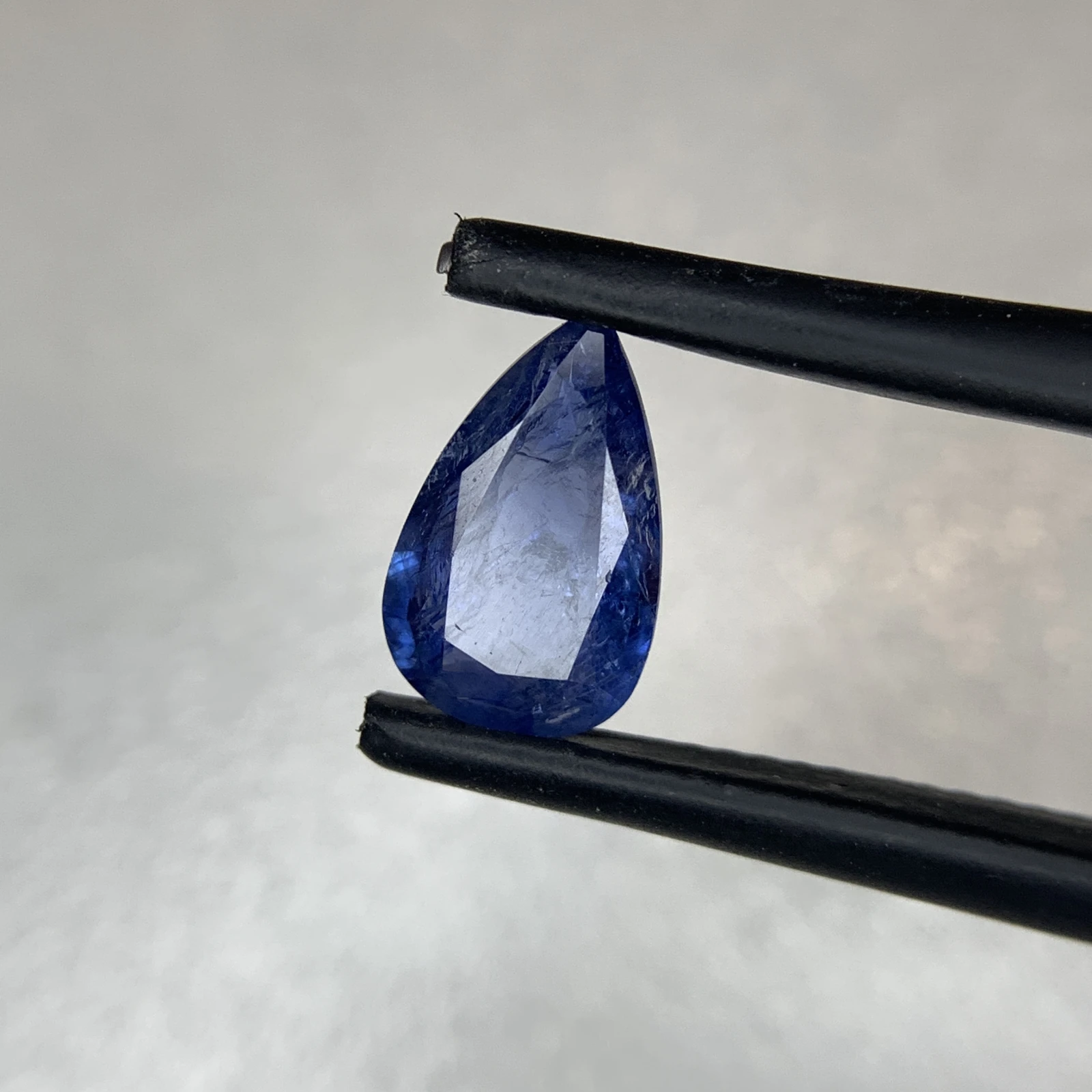 GIA Certified 1.75 Carat Natural Kashmir Blue Sapphire Pear Shape Loose Gemstone from Pakistan