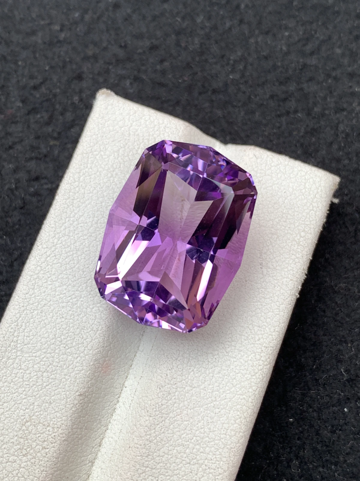 ICA GemLab Certified Natural 30.37 ct Natural Purple Amethyst Fancy Shape Loose Gemstone