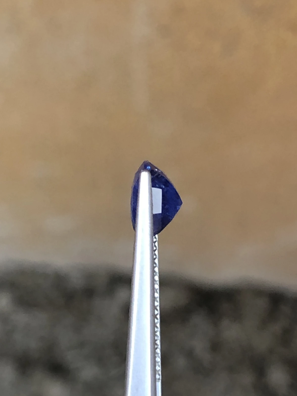 AIG Certified 3.91 ct Natural Blue Sapphire Cushion Shape Loose Gemstone from Sri Lanka