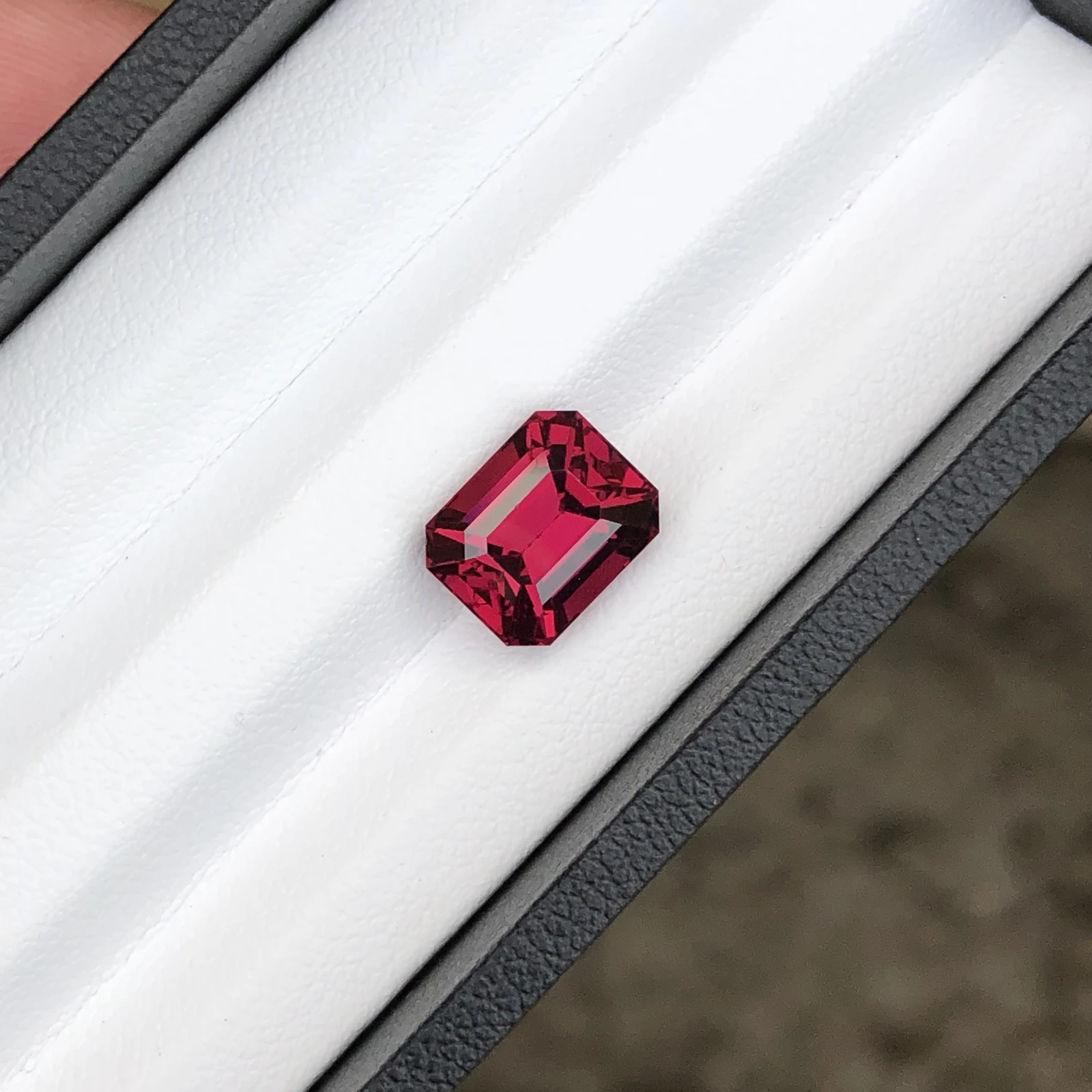 5.40 ct Natural Rhodolite Garnet Octagon Shape Loose Gemstone