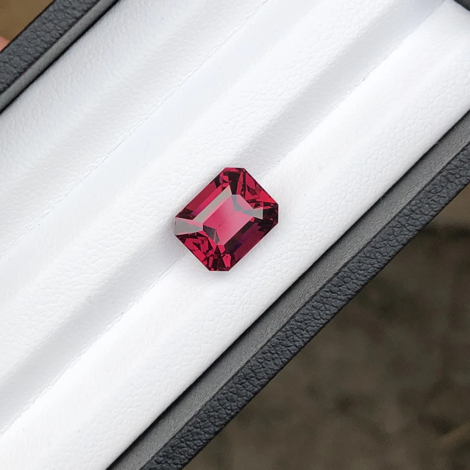 5.40 ct Natural Rhodolite Garnet Octagon Shape Loose Gemstone