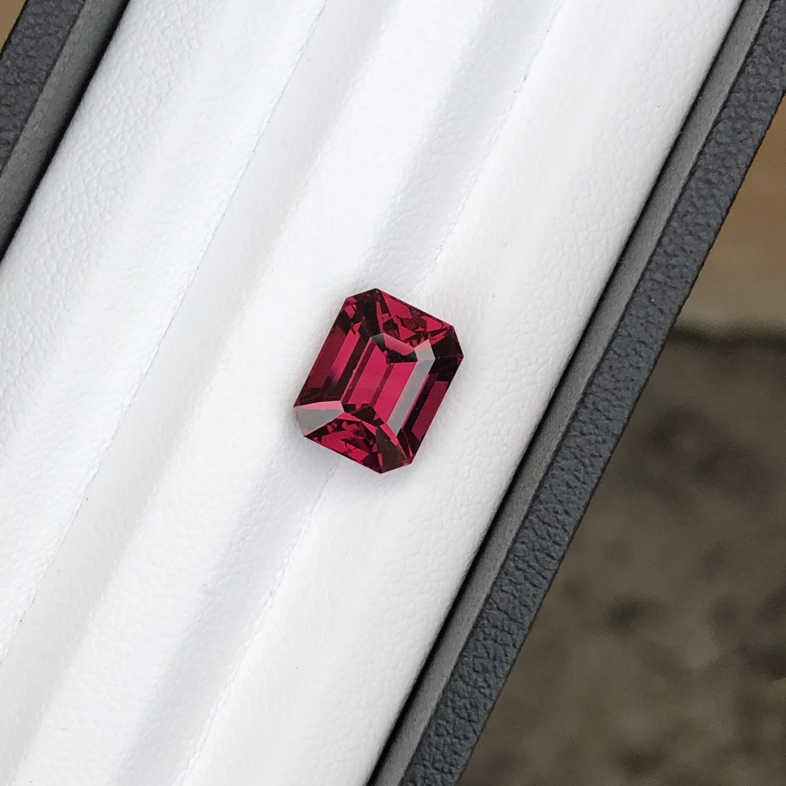 5.40 ct Natural Rhodolite Garnet Octagon Shape Loose Gemstone