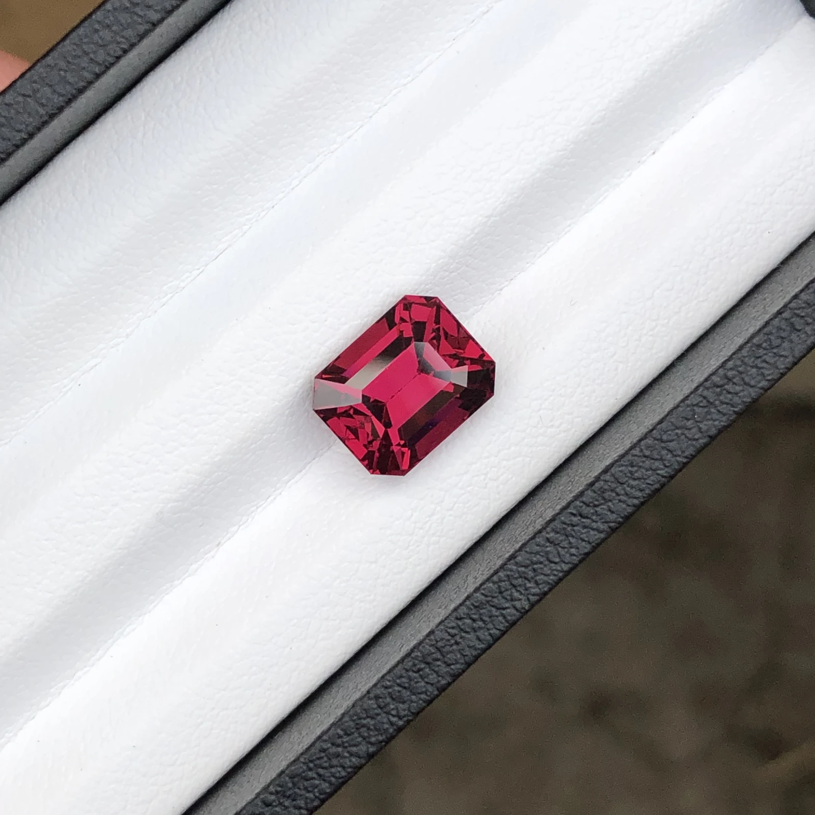 5.40 ct Natural Rhodolite Garnet Octagon Shape Loose Gemstone