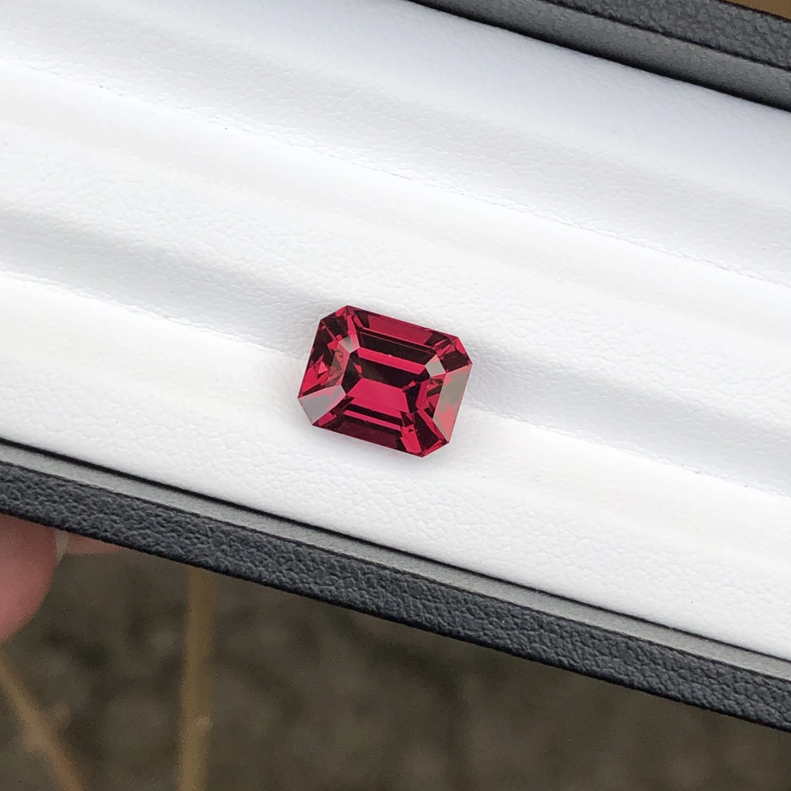 5.40 ct Natural Rhodolite Garnet Octagon Shape Loose Gemstone