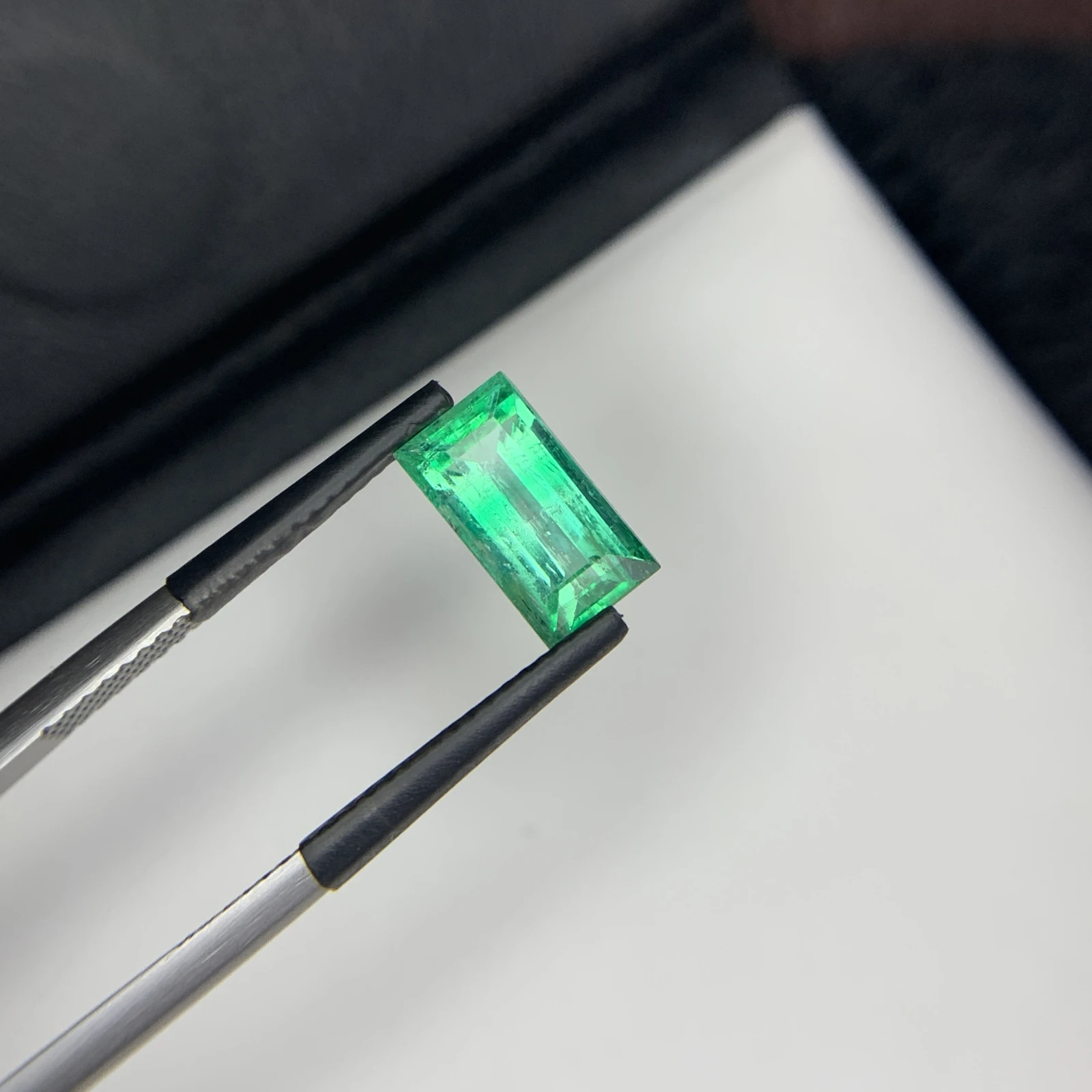 Natural Green Emerald 2.43 Carat Faceted Rectangular Cut Loose Gemstone