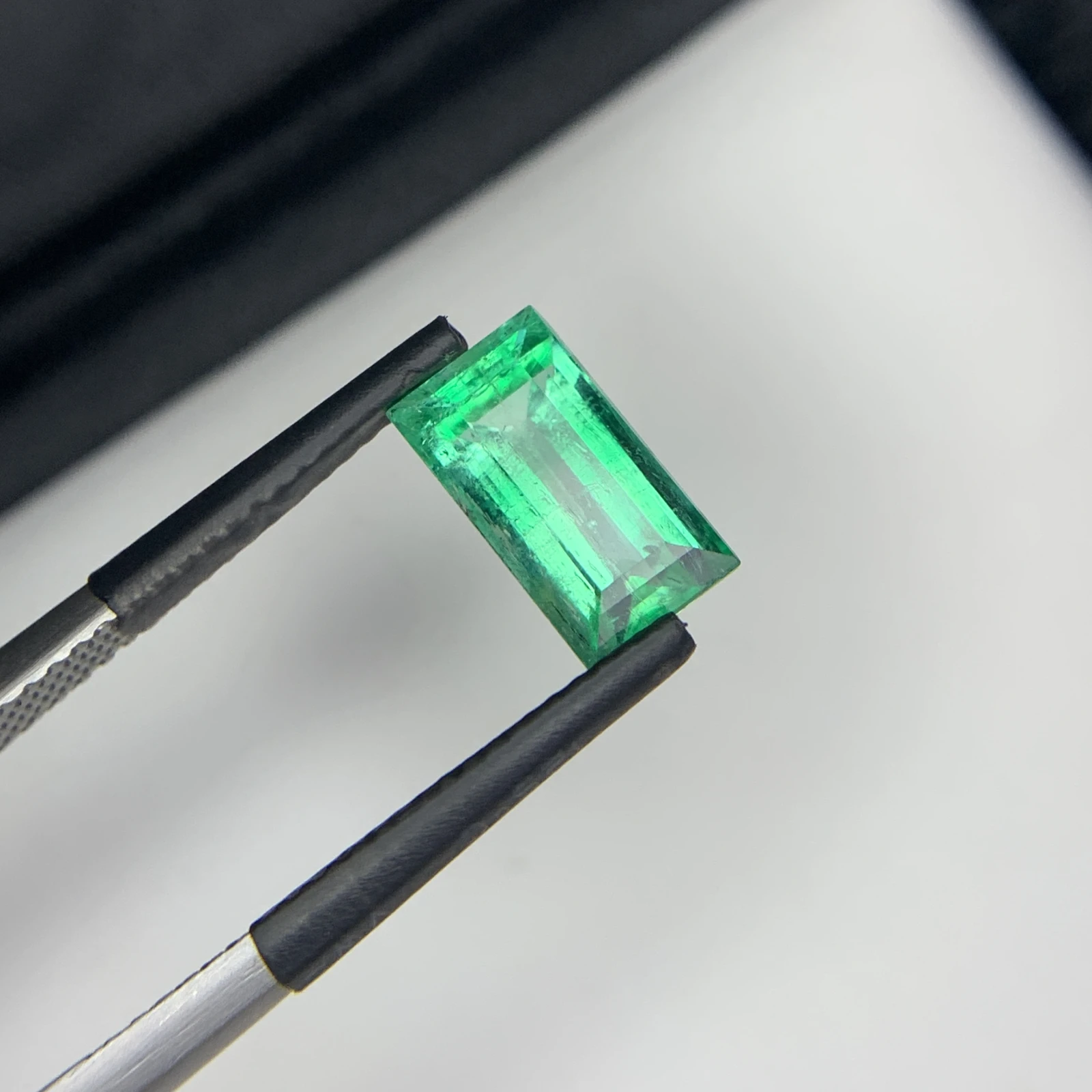 Natural Green Emerald 2.43 Carat Faceted Rectangular Cut Loose Gemstone