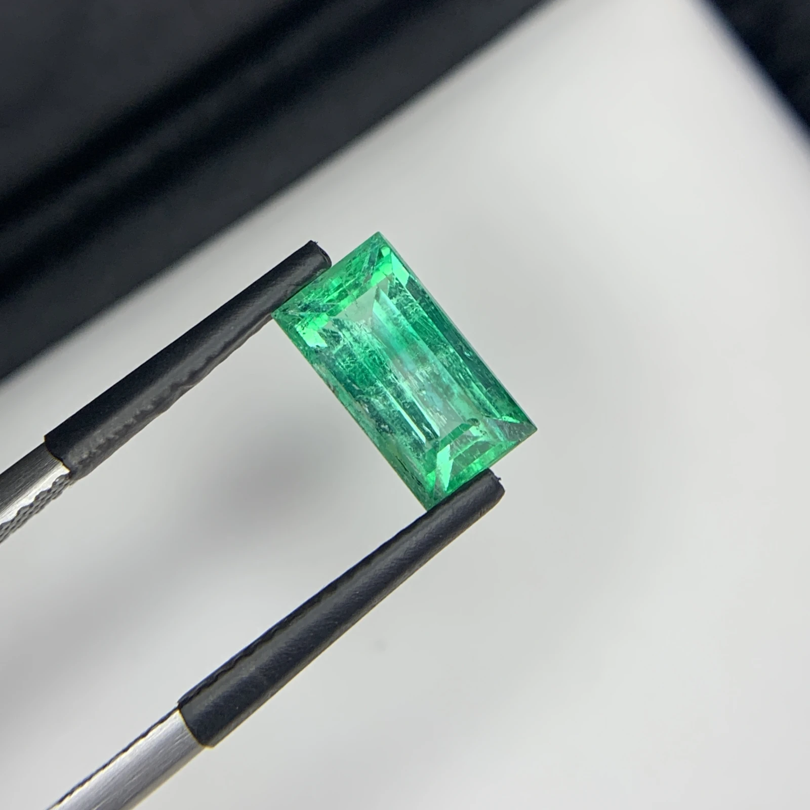 Natural Green Emerald 2.43 Carat Faceted Rectangular Cut Loose Gemstone