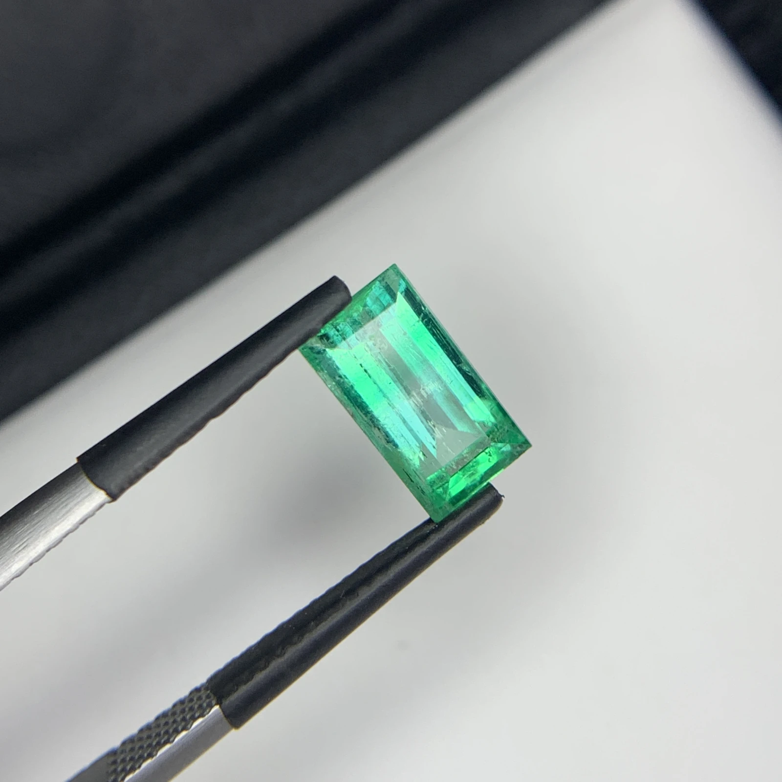 Natural Green Emerald 2.43 Carat Faceted Rectangular Cut Loose Gemstone
