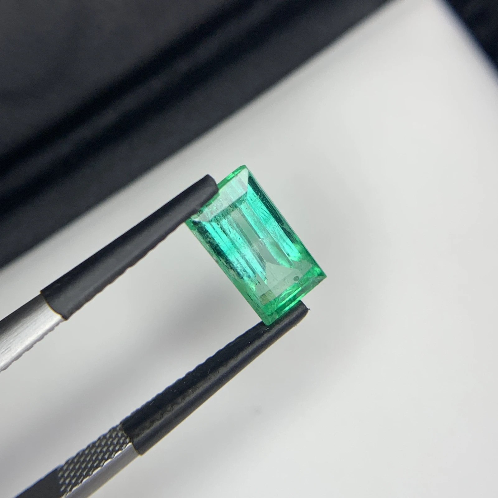 Natural Green Emerald 2.43 Carat Faceted Rectangular Cut Loose Gemstone