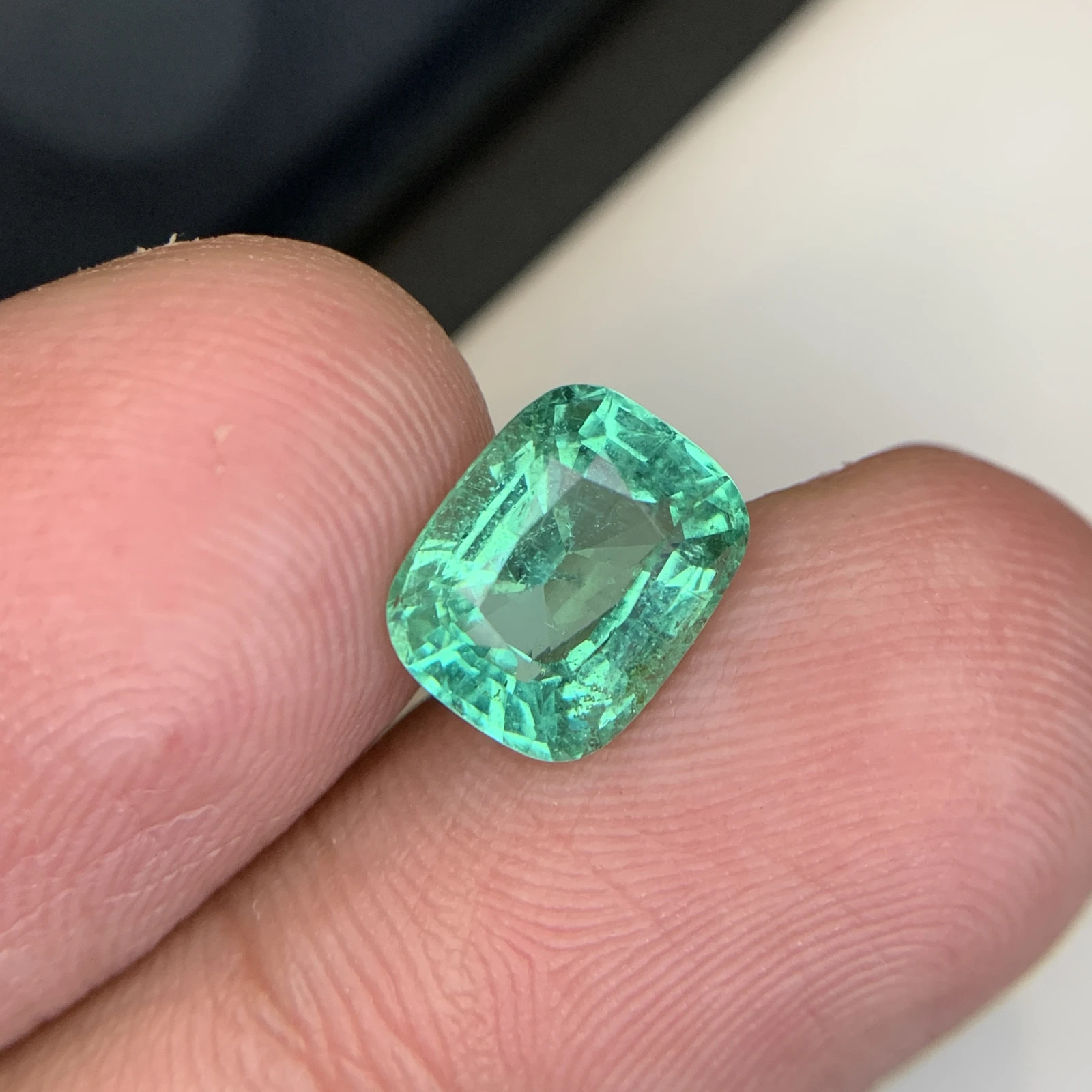 IGI Certified 3.14 ct Natural Panjshir Emerald Cushion Shape Loose Gemstone from Afghanistan