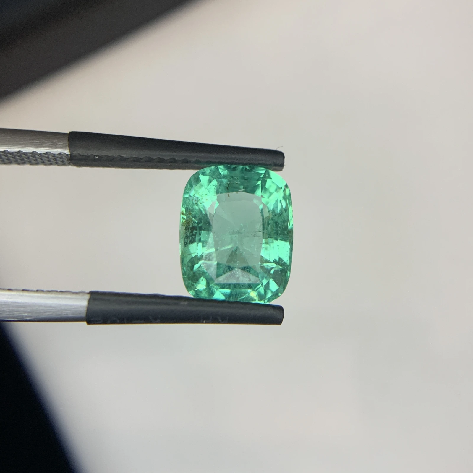 IGI Certified 3.14 ct Natural Panjshir Emerald Cushion Shape Loose Gemstone from Afghanistan
