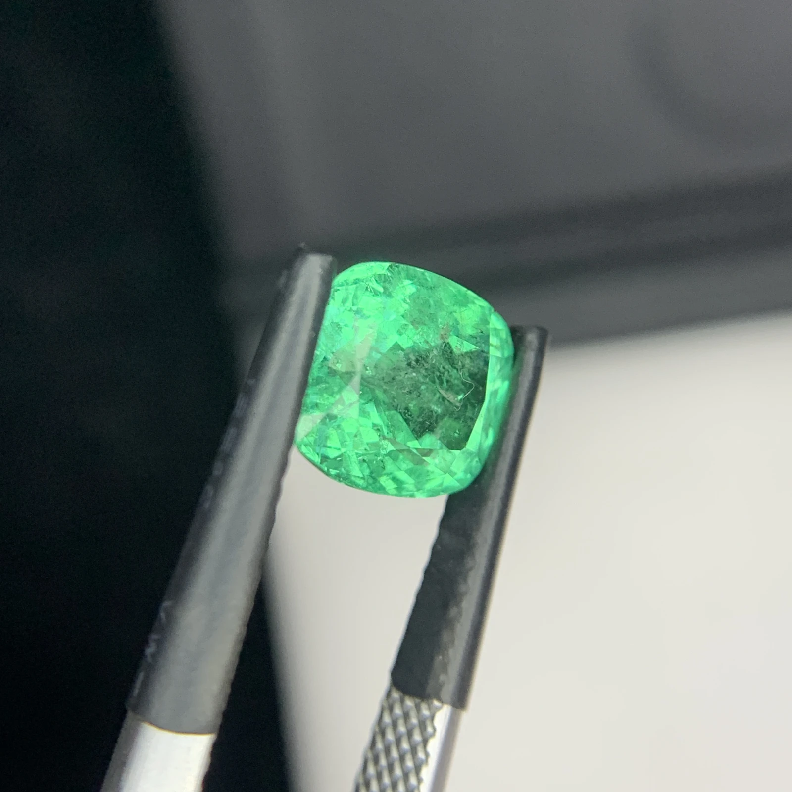 IGI Certified 2.55 ct Natural Panjshir Emerald Cushion Shape Loose Gemstone from Afghanistan