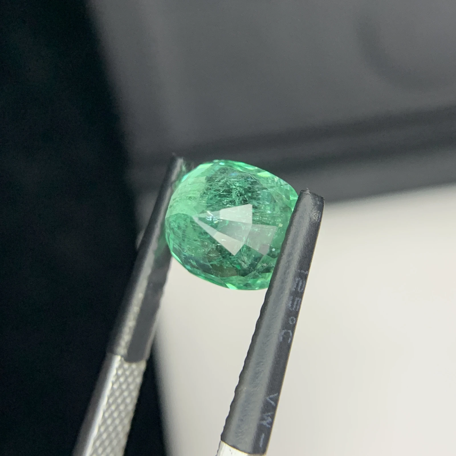 IGI Certified 2.55 ct Natural Panjshir Emerald Cushion Shape Loose Gemstone from Afghanistan