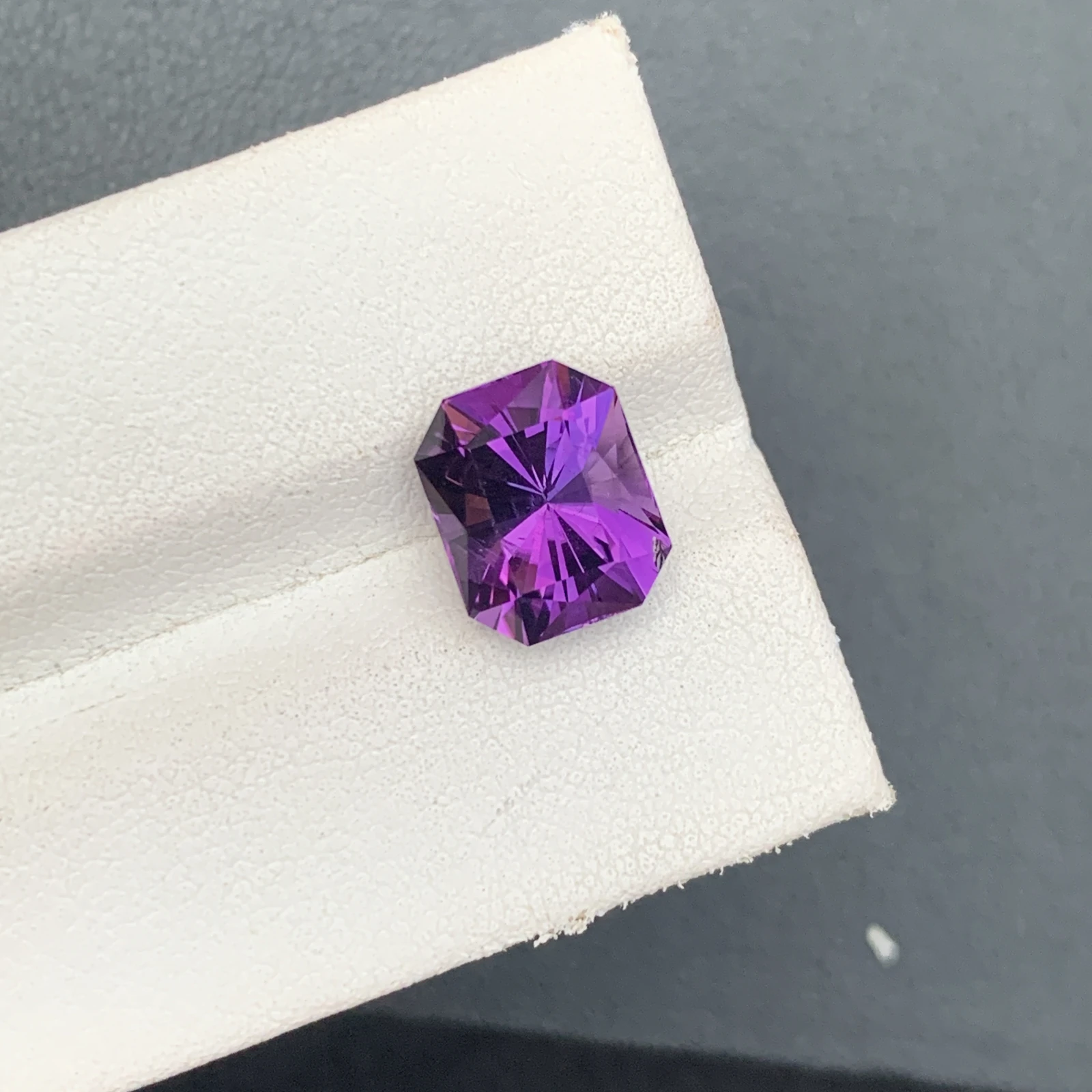 Natural Purple Amethyst 3.86 Carat Fancy Cut Octagon Shape Loose Gemstone