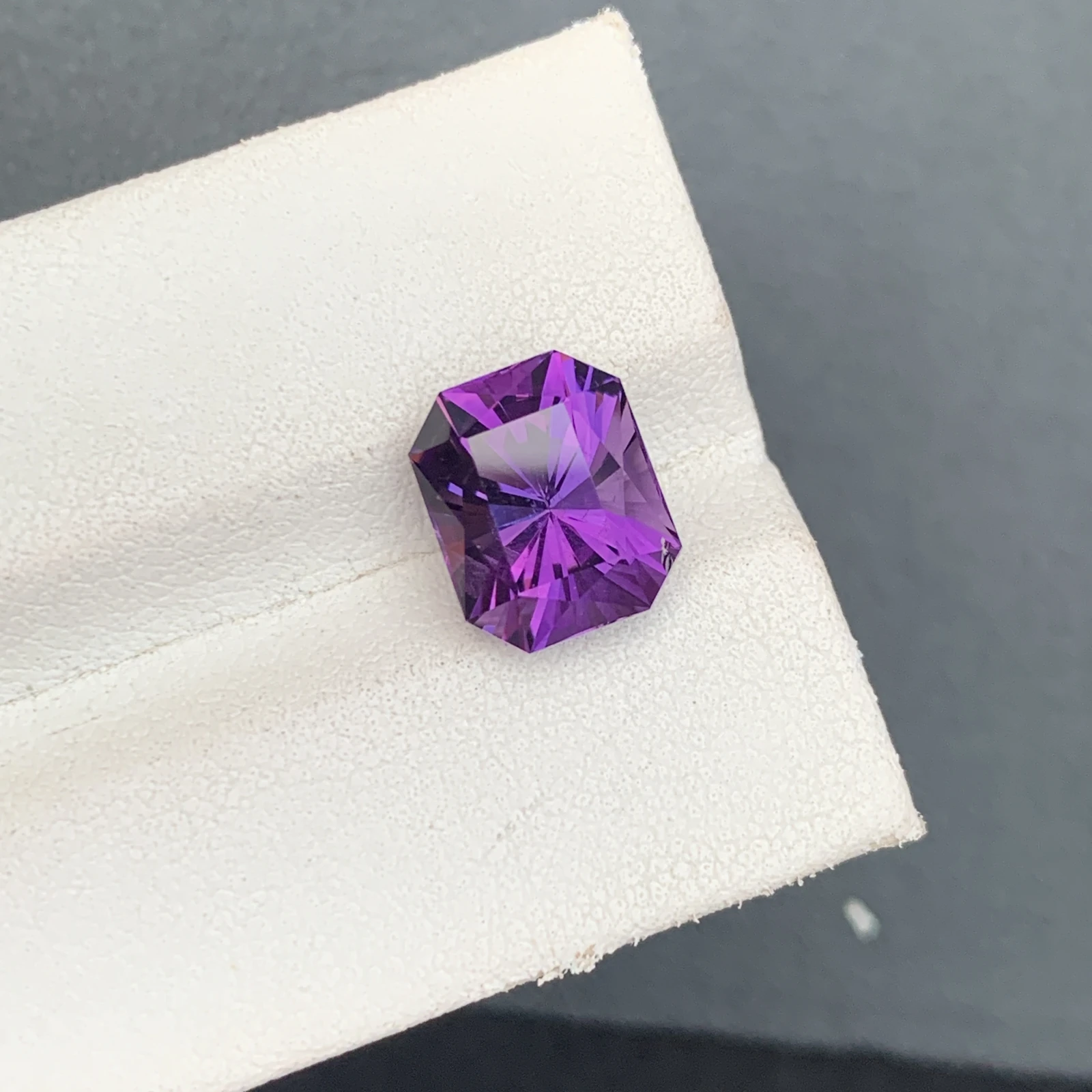 Natural Purple Amethyst 3.86 Carat Fancy Cut Octagon Shape Loose Gemstone