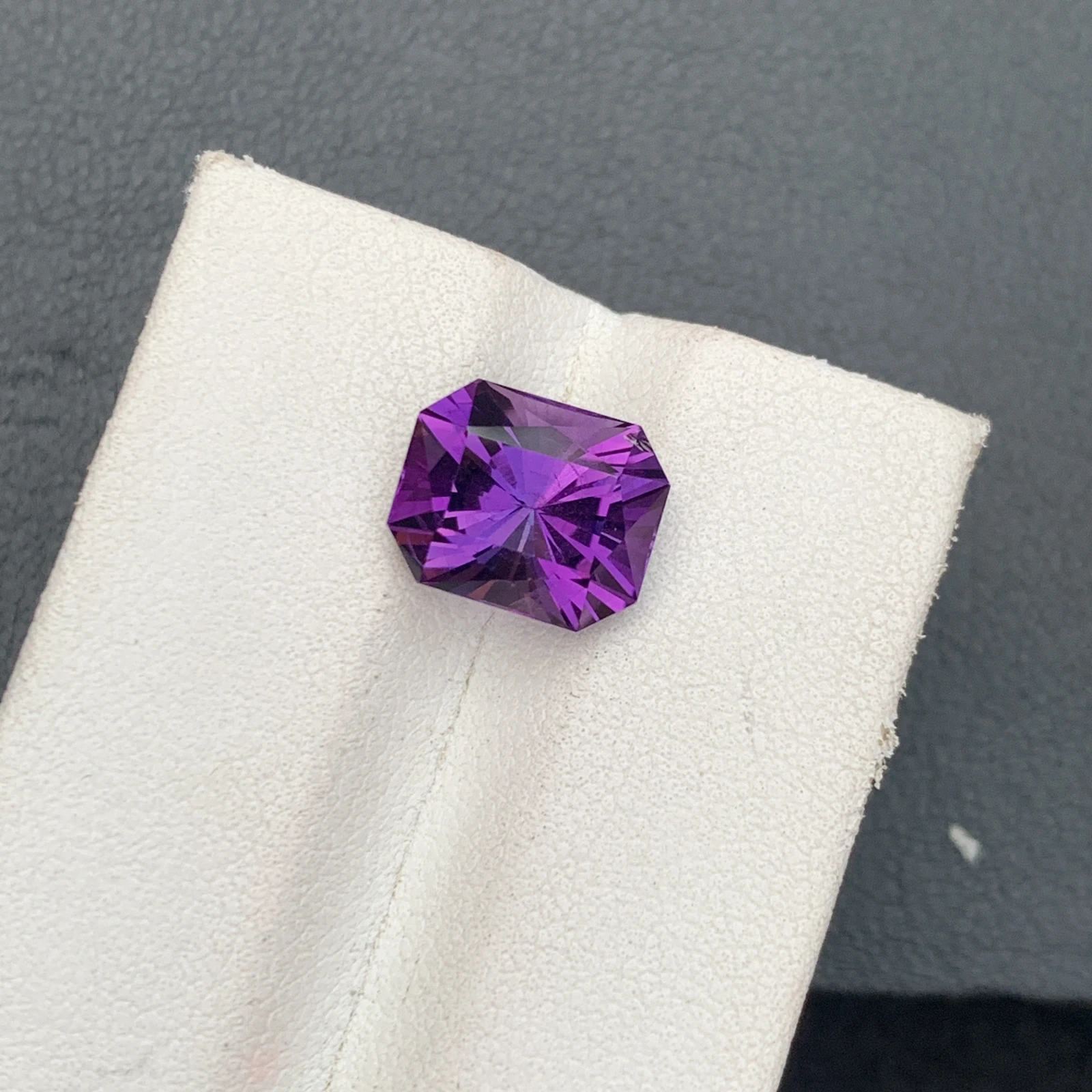 Natural Purple Amethyst 3.86 Carat Fancy Cut Octagon Shape Loose Gemstone